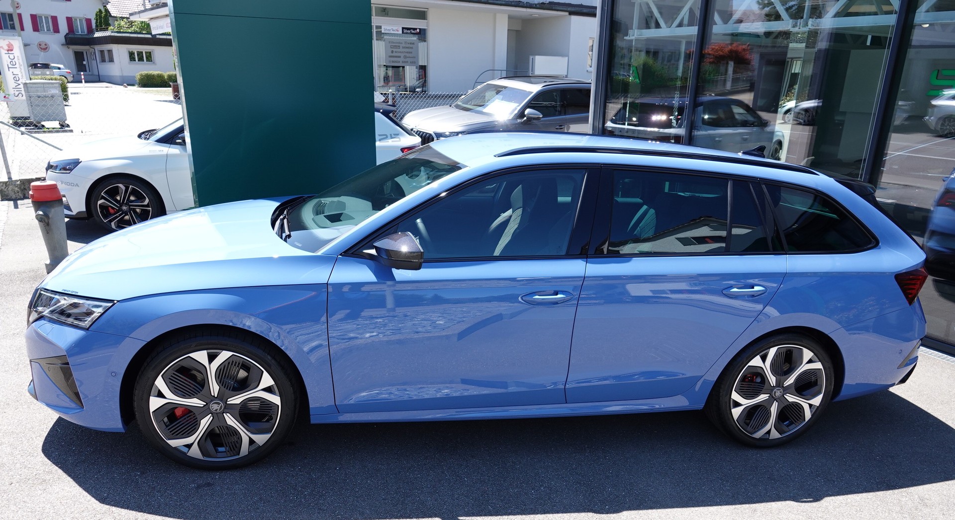 SKODA Octavia Combi 2.0 TSI RS 30 Years Edition DSG - 6