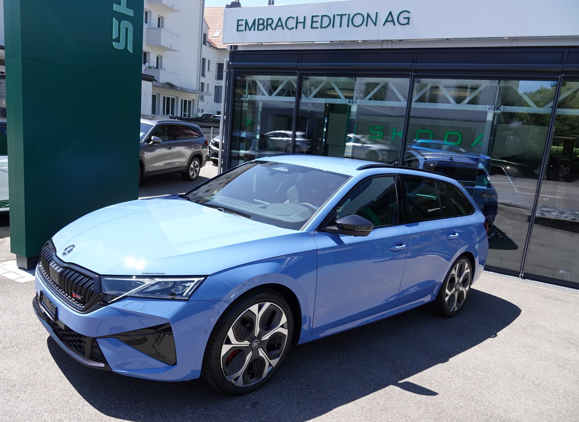 SKODA Octavia Combi 2.0 TSI RS 30 Years Edition DSG