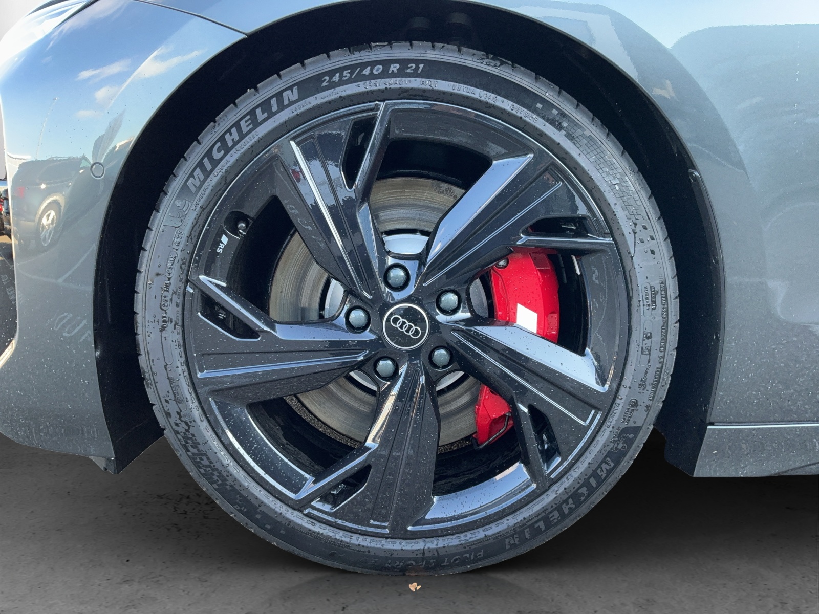 AUDI S6 Avant e-tron quattro - 15