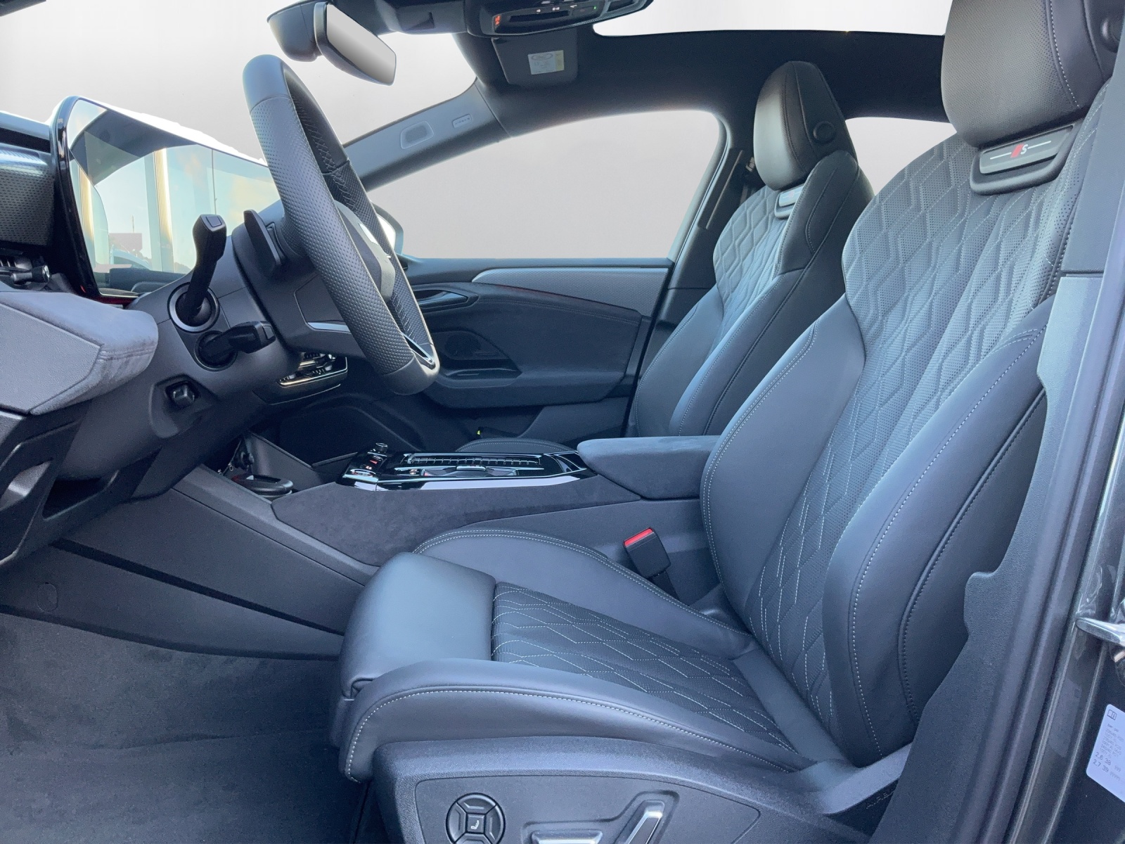 AUDI S6 Avant e-tron quattro - 10