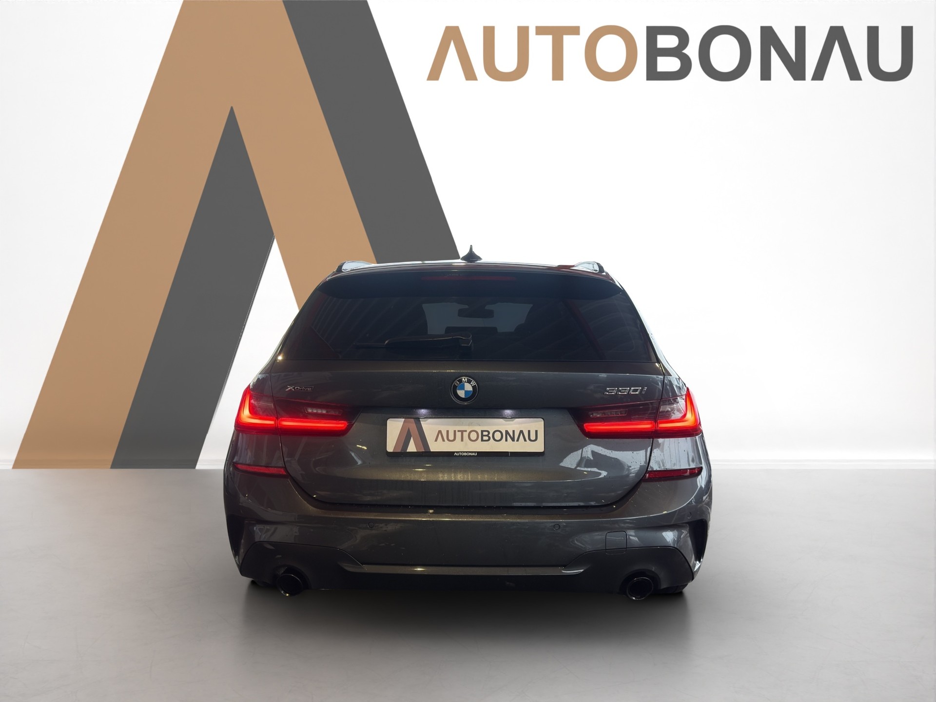 BMW 330i xDrive SAG Touring - 4
