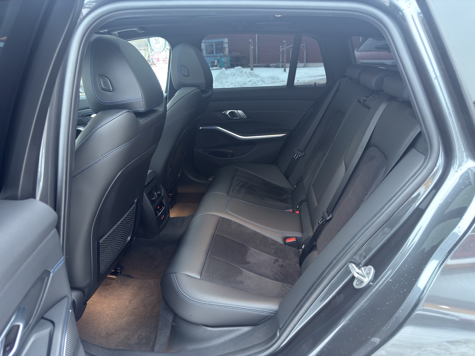 BMW 330i xDrive SAG Touring - 21