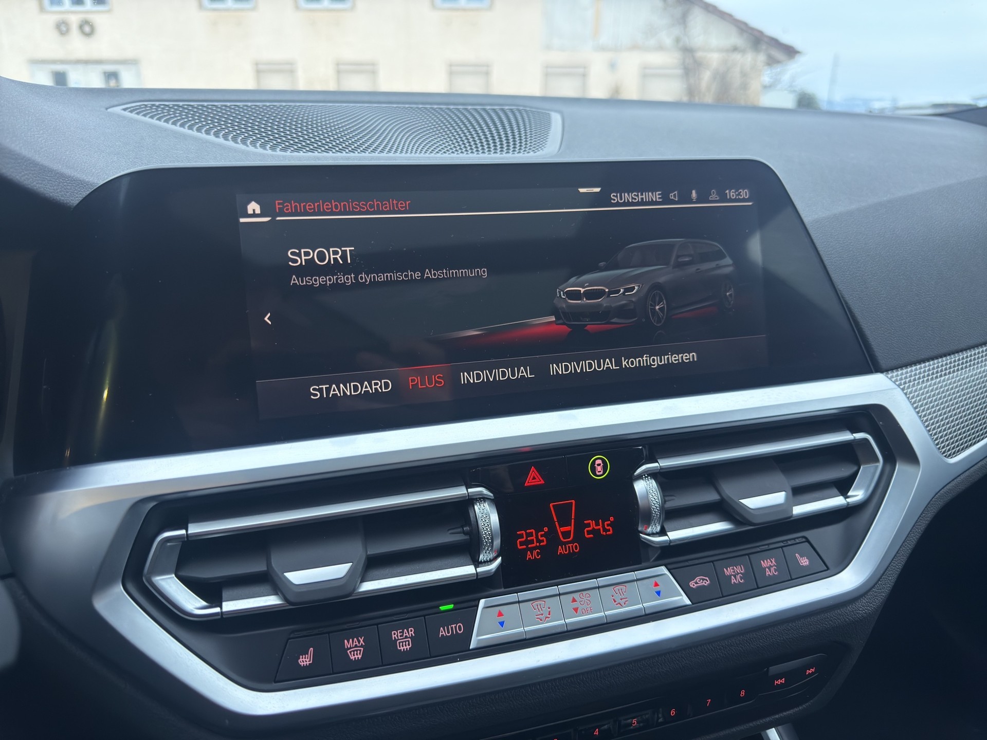 BMW 330i xDrive SAG Touring - 30