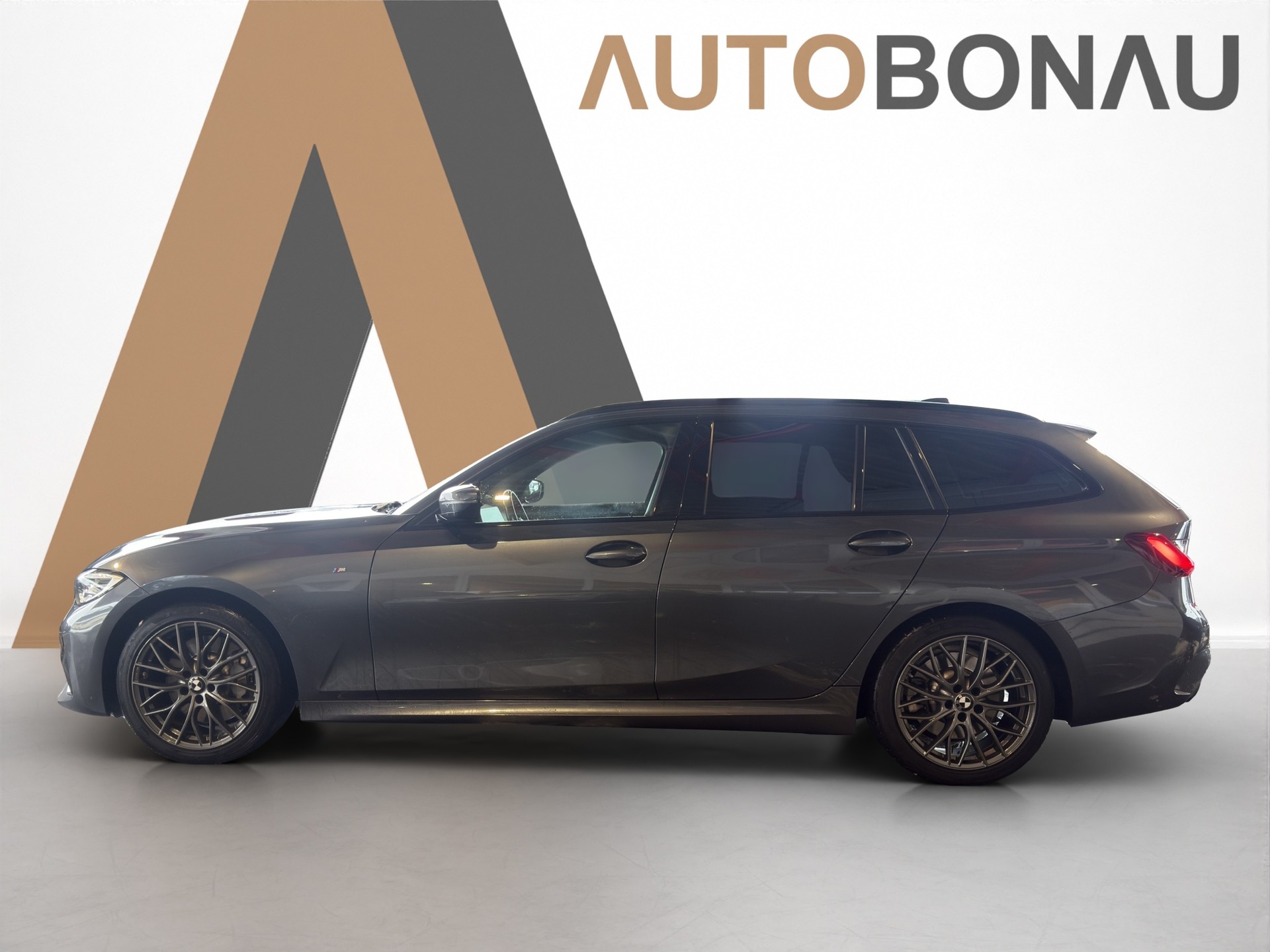 BMW 330i xDrive SAG Touring - 2