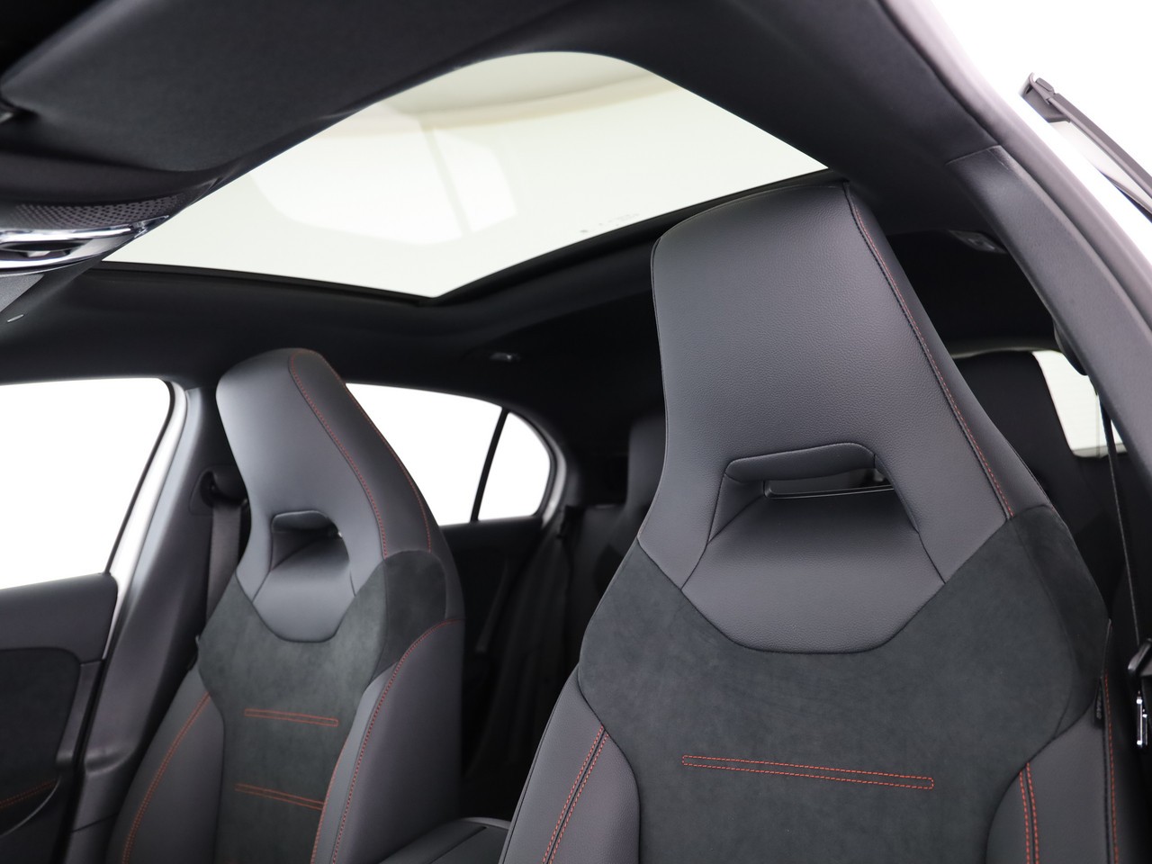 MERCEDES-BENZ A 250 4Matic 8G-DCT - 7