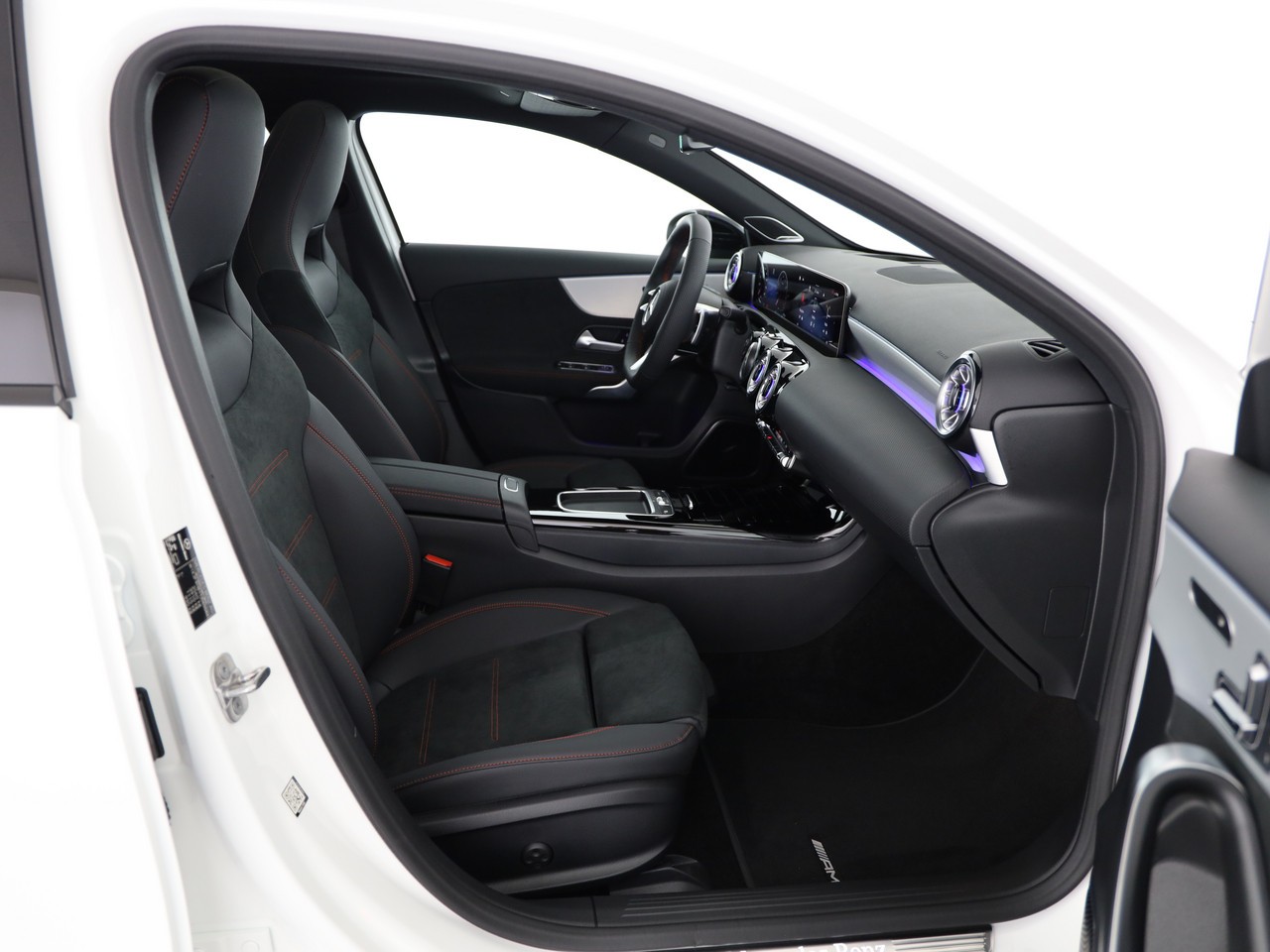 MERCEDES-BENZ A 250 4Matic 8G-DCT - 13