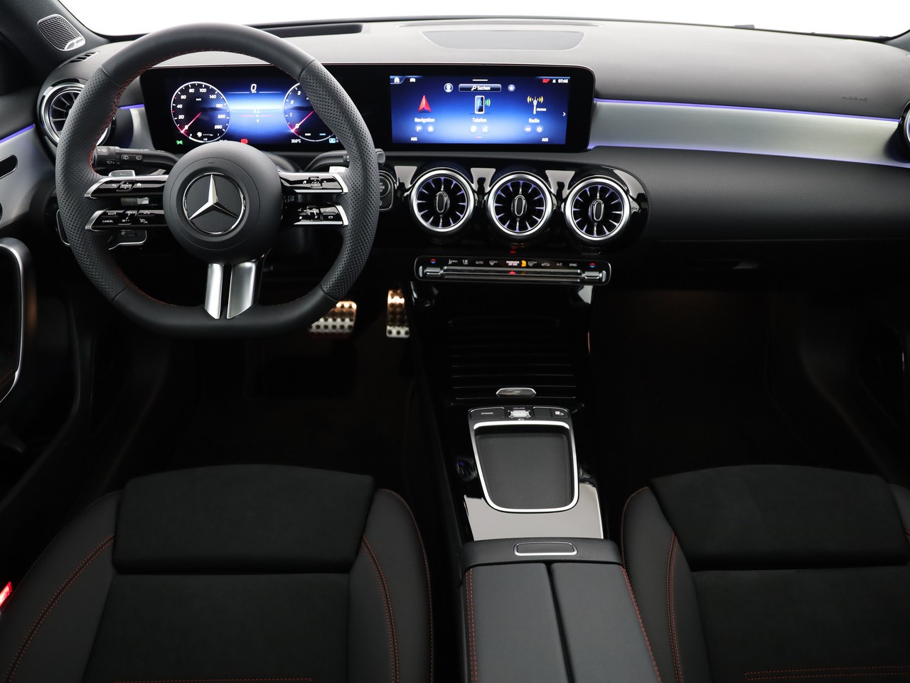 MERCEDES-BENZ A 250 4Matic 8G-DCT - 16