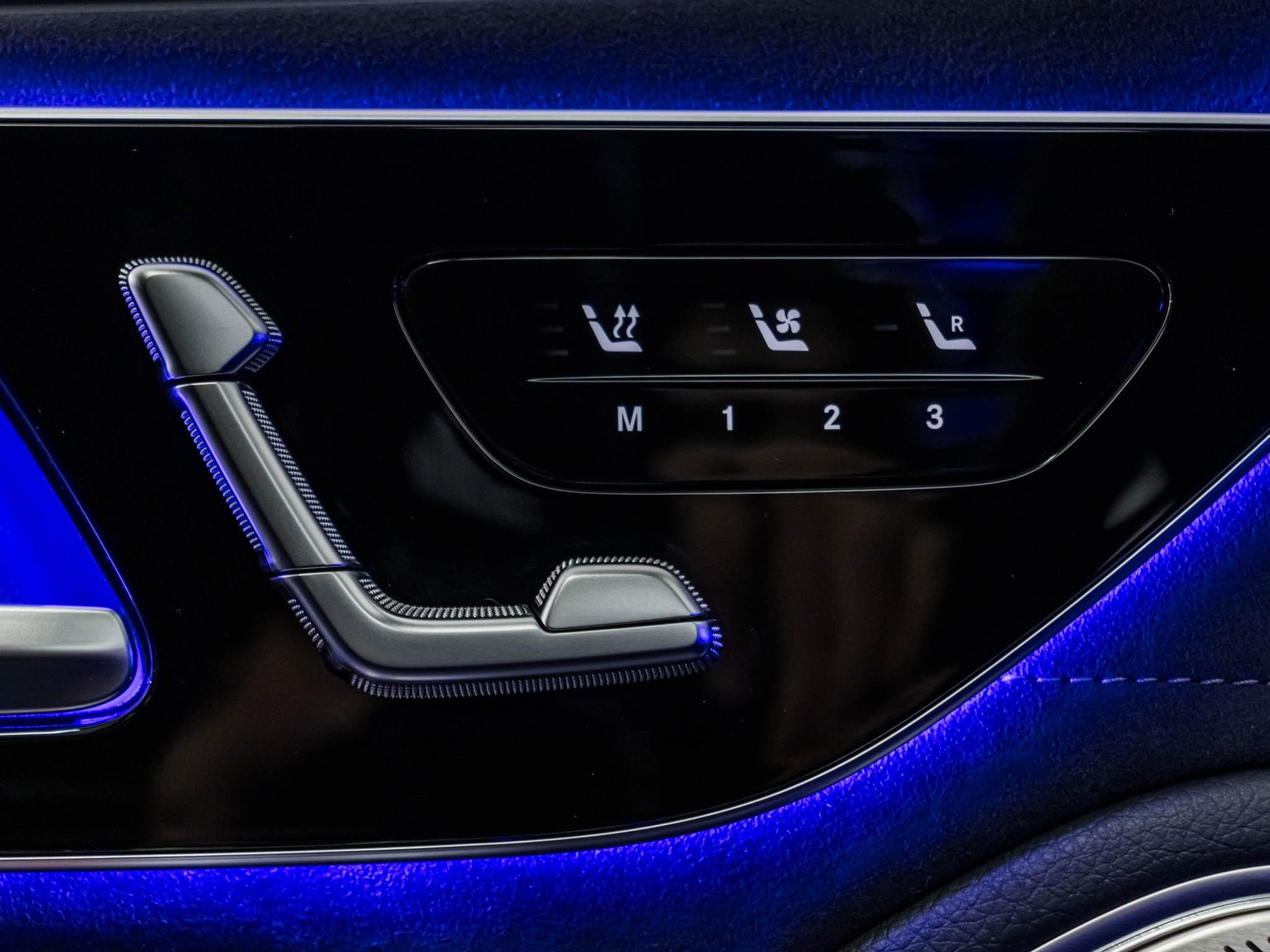 MERCEDES-BENZ EQS 53 AMG 4MATIC+ - 13