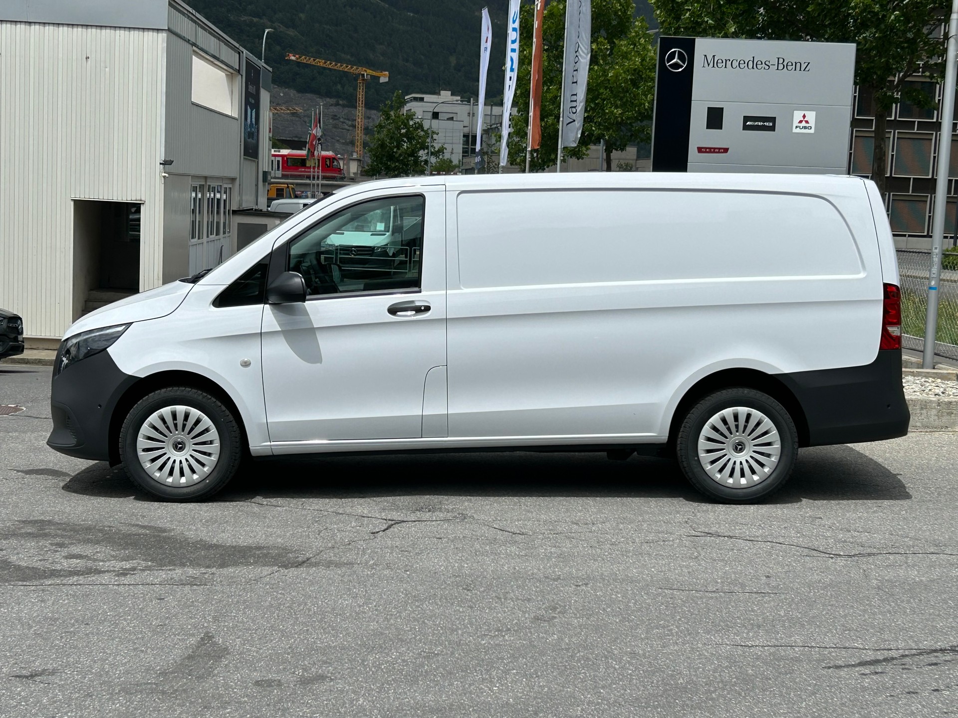 MERCEDES-BENZ Vito 114 CDI Kasten Worker Lang 4Matic - 4