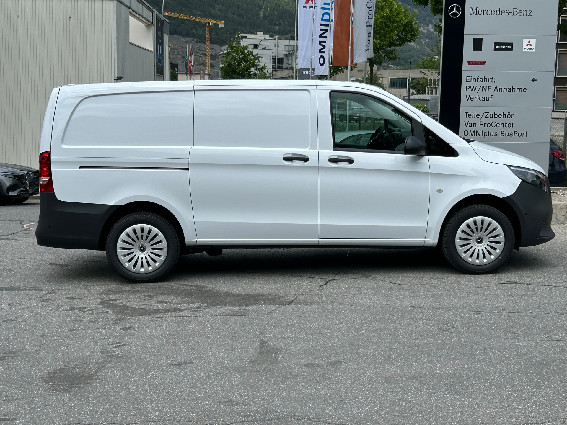 MERCEDES-BENZ Vito 114 CDI Kasten Worker Lang 4Matic - 10