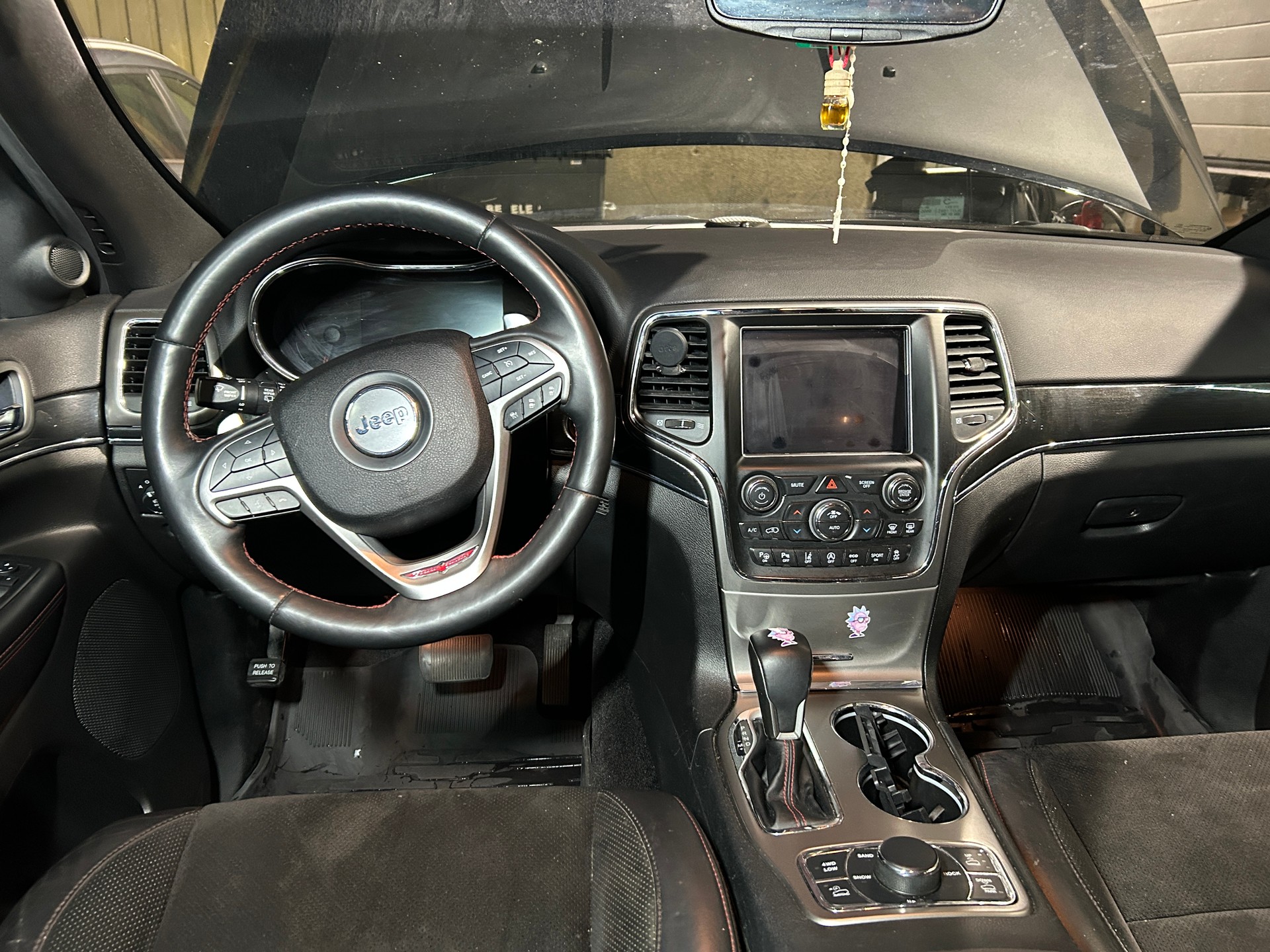 JEEP Gr.Cherokee 3.0CRD Ltd. " MOTEUR DEFECTUEUX " VENDU DANS L'ETAT Tél 079 611 65 33 - 4