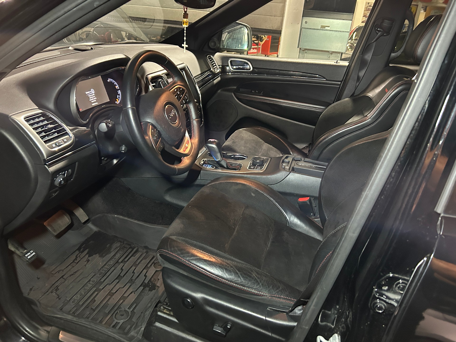 JEEP Gr.Cherokee 3.0CRD Ltd. " MOTEUR DEFECTUEUX " VENDU DANS L'ETAT Tél 079 611 65 33 - 5