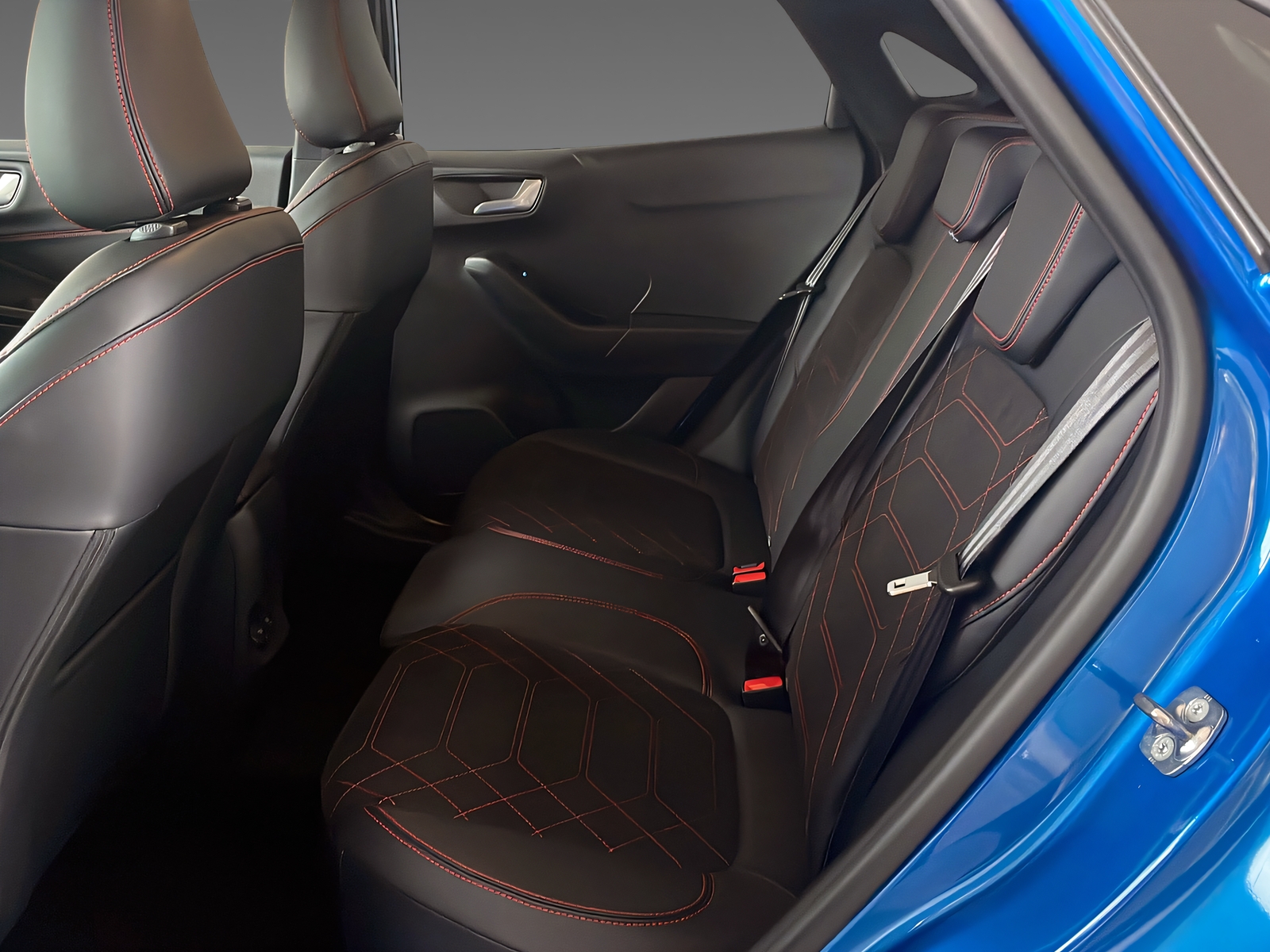 FORD Puma 1.0 EcoB Hybrid 125 ST-Line X - 12