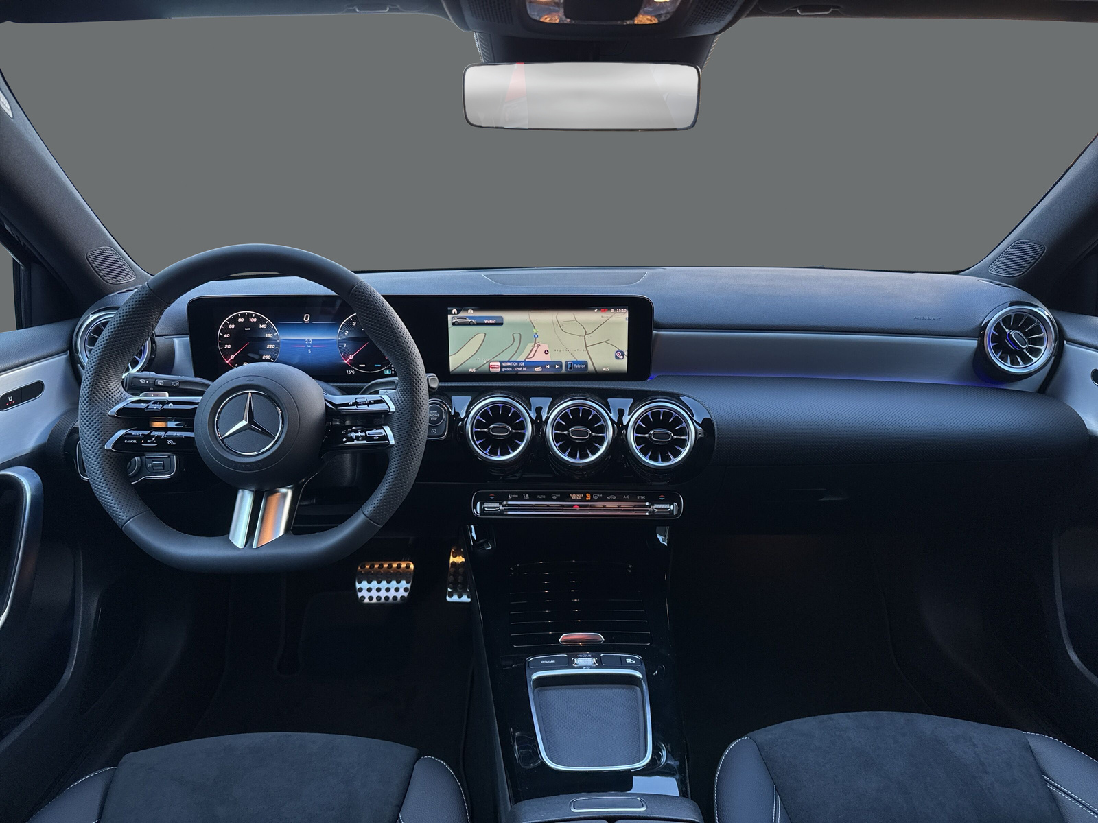 MERCEDES-BENZ A 220 4Matic 8G-DCT - 13