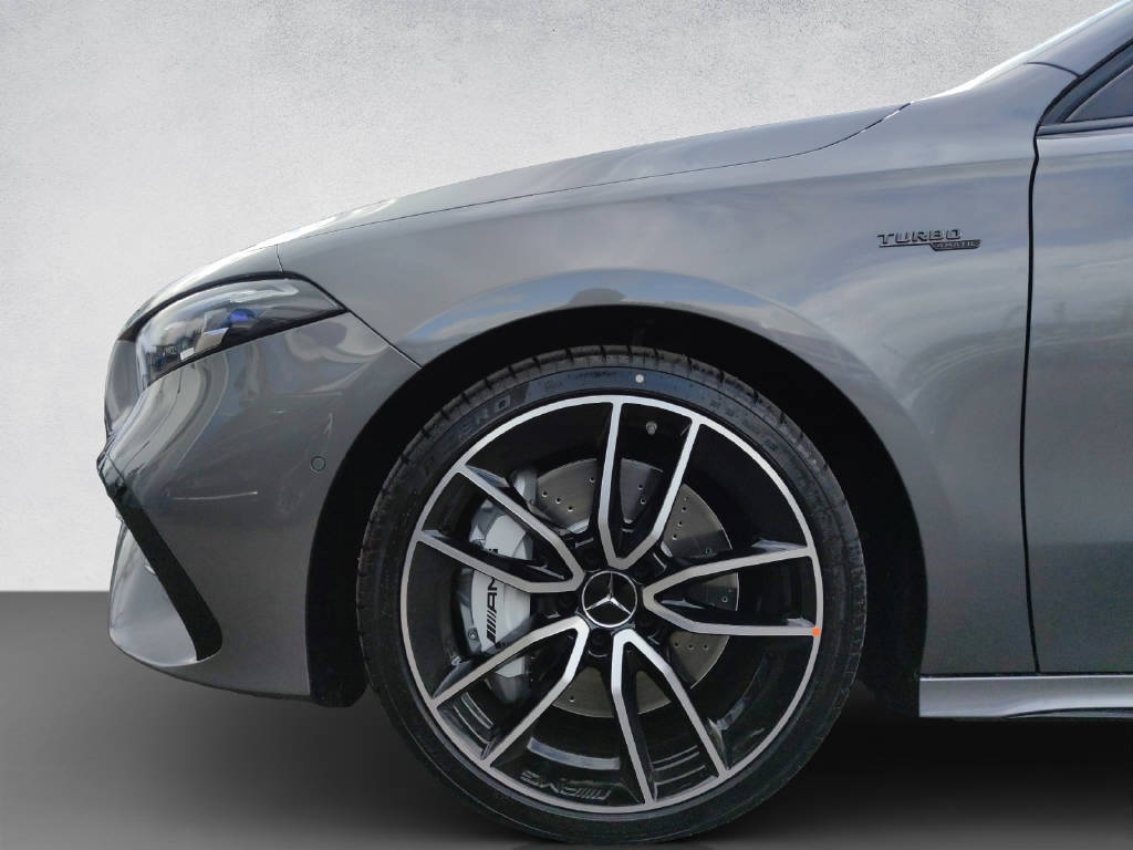 MERCEDES-BENZ A 35 AMG 4Matic - 7