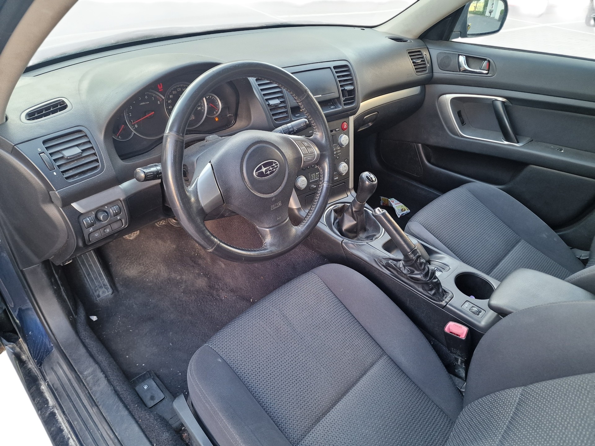 SUBARU Legacy 2.0R AWD Comfort Heckschaden - 4