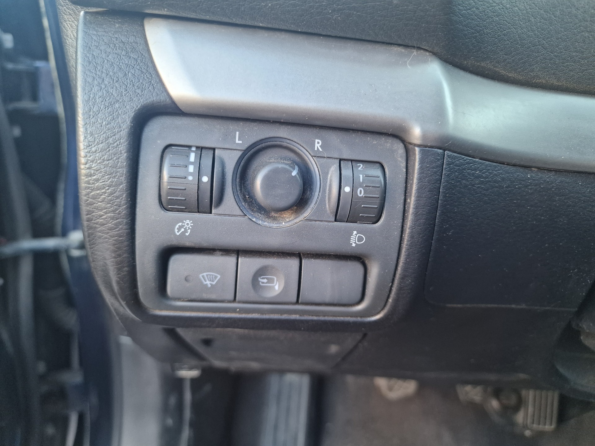 SUBARU Legacy 2.0R AWD Comfort Heckschaden - 12