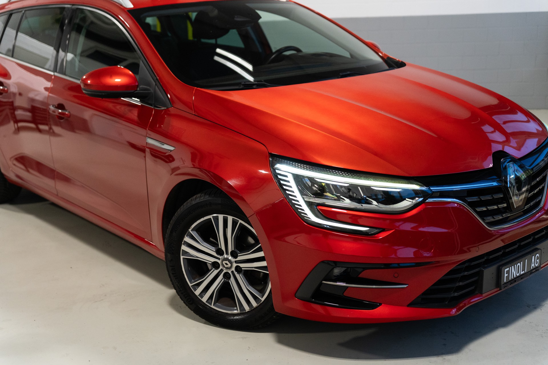 RENAULT Mégane Grandtour 1.5 dCi Intens EDC - 4