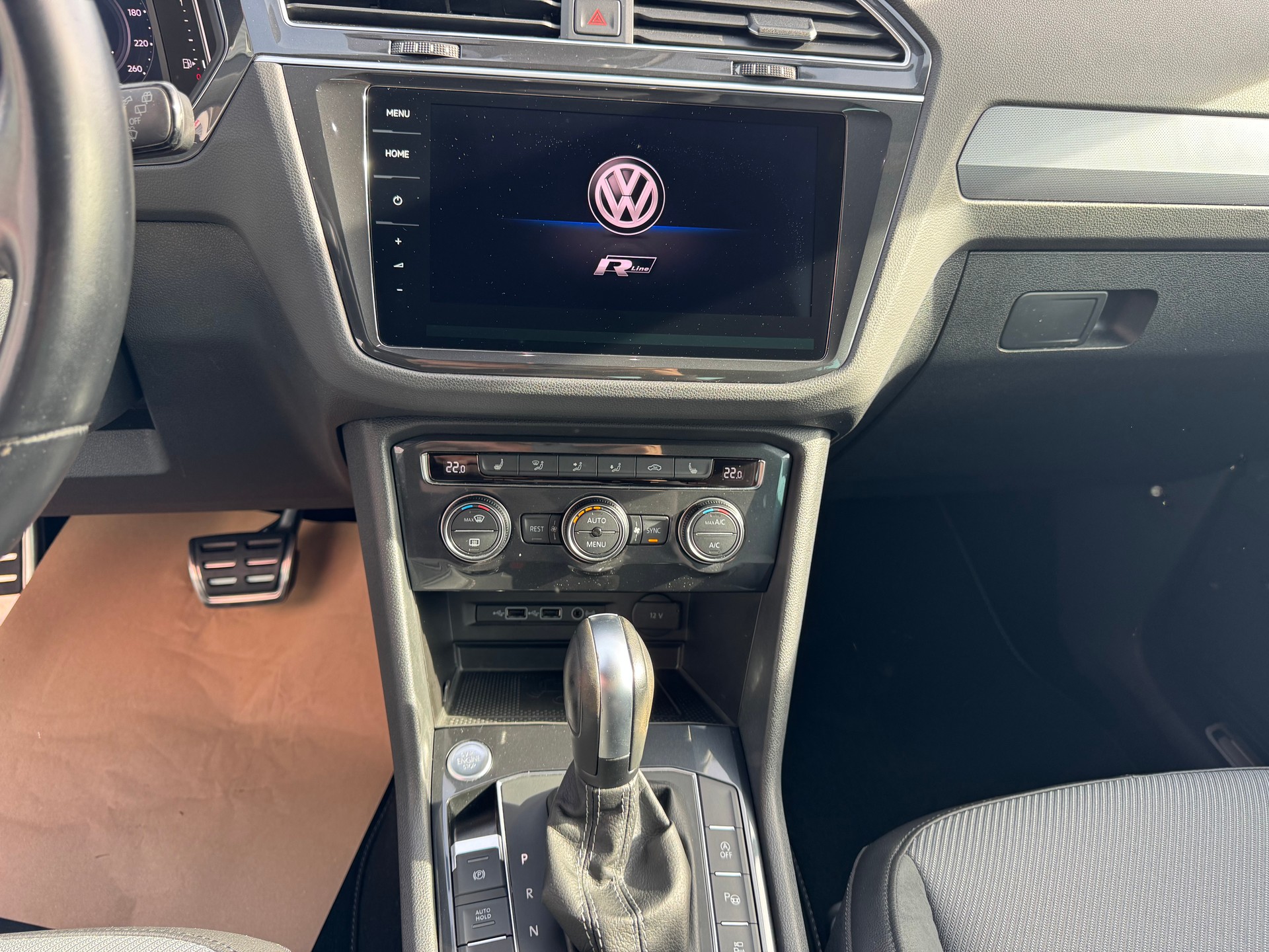 VW Tiguan 2.0TSI R-Line 4Motion DSG - 11