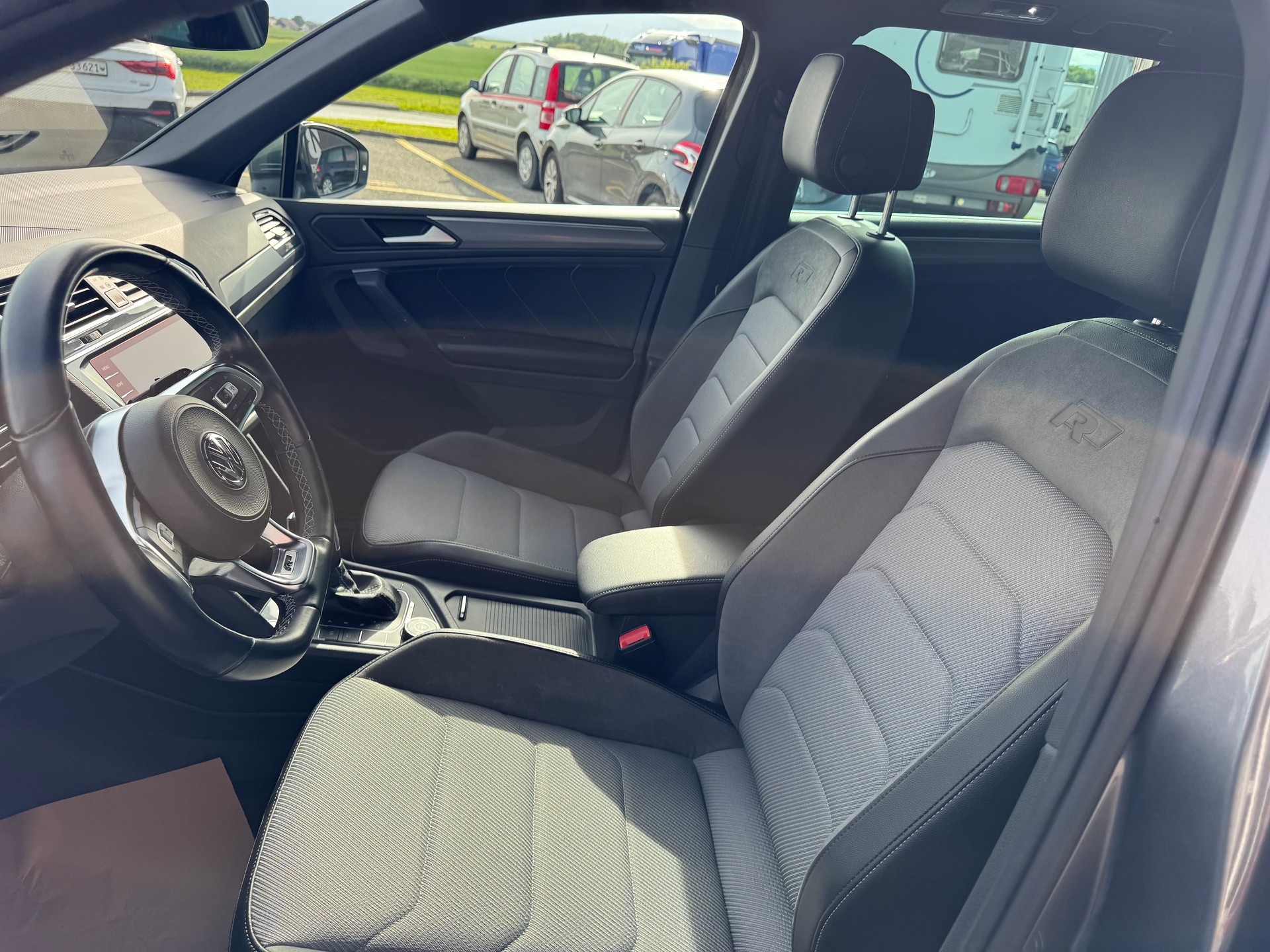 VW Tiguan 2.0TSI R-Line 4Motion DSG - 7