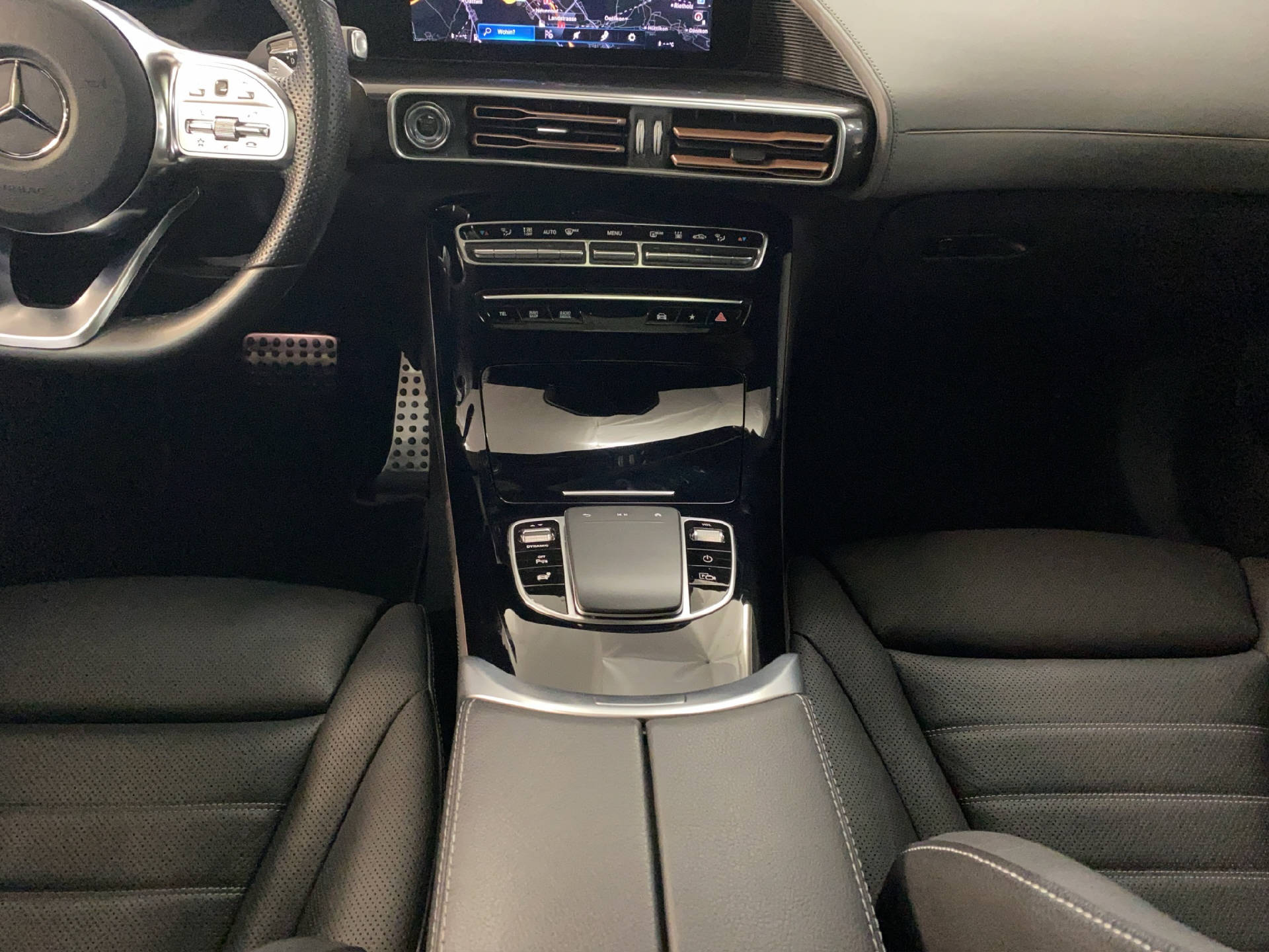 MERCEDES-BENZ EQC 400 AMG Line 4MATIC - 10