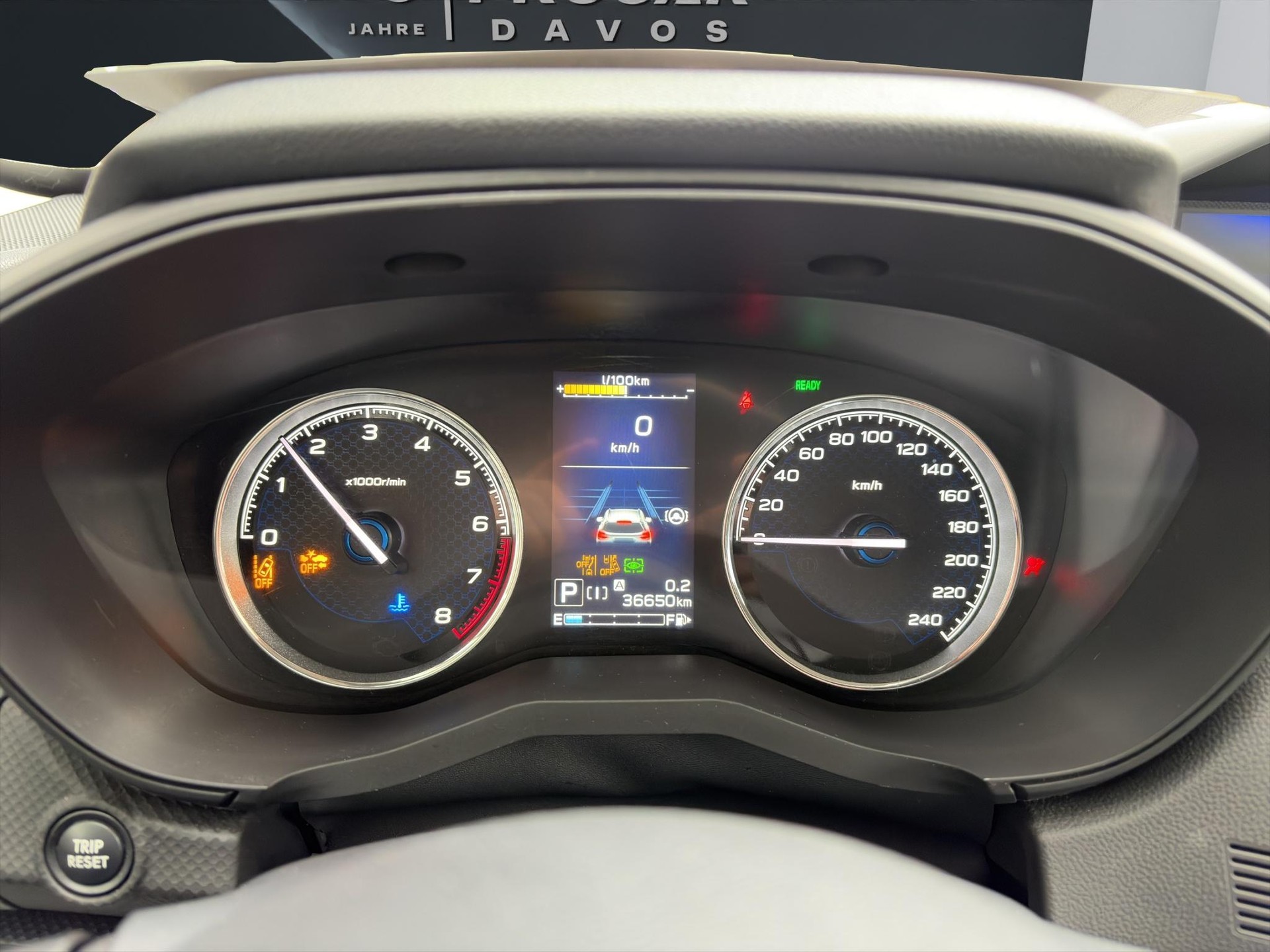 SUBARU Forester Station 2.0i e-Boxer Swiss Plus - 10