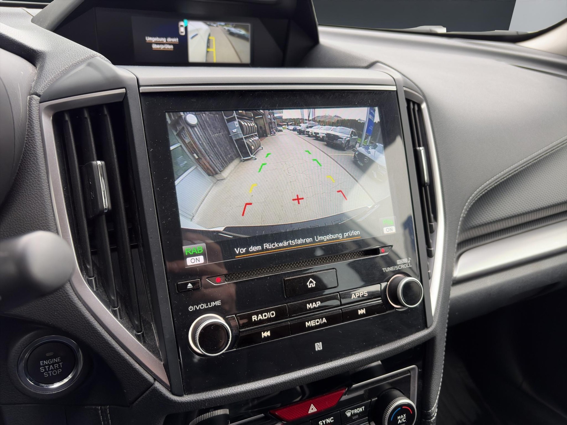 SUBARU Forester Station 2.0i e-Boxer Swiss Plus - 11