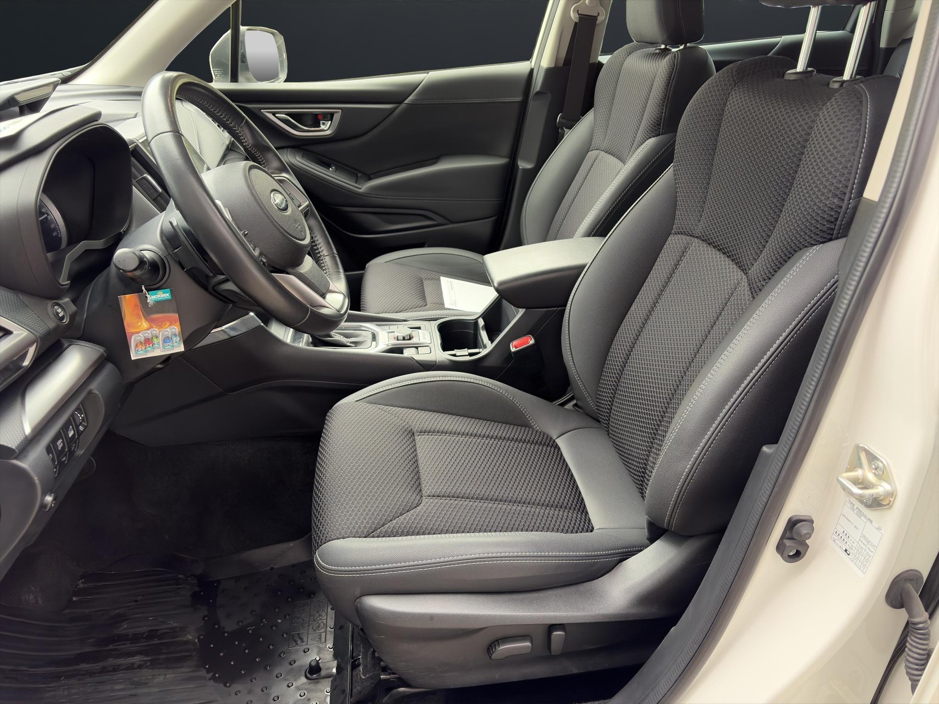 SUBARU Forester Station 2.0i e-Boxer Swiss Plus - 6