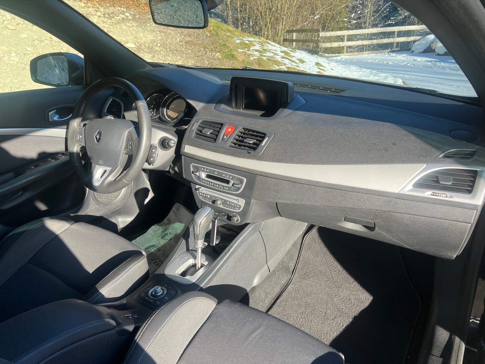 RENAULT Mégane CC 2.0 16V Dynamique CVT - 10