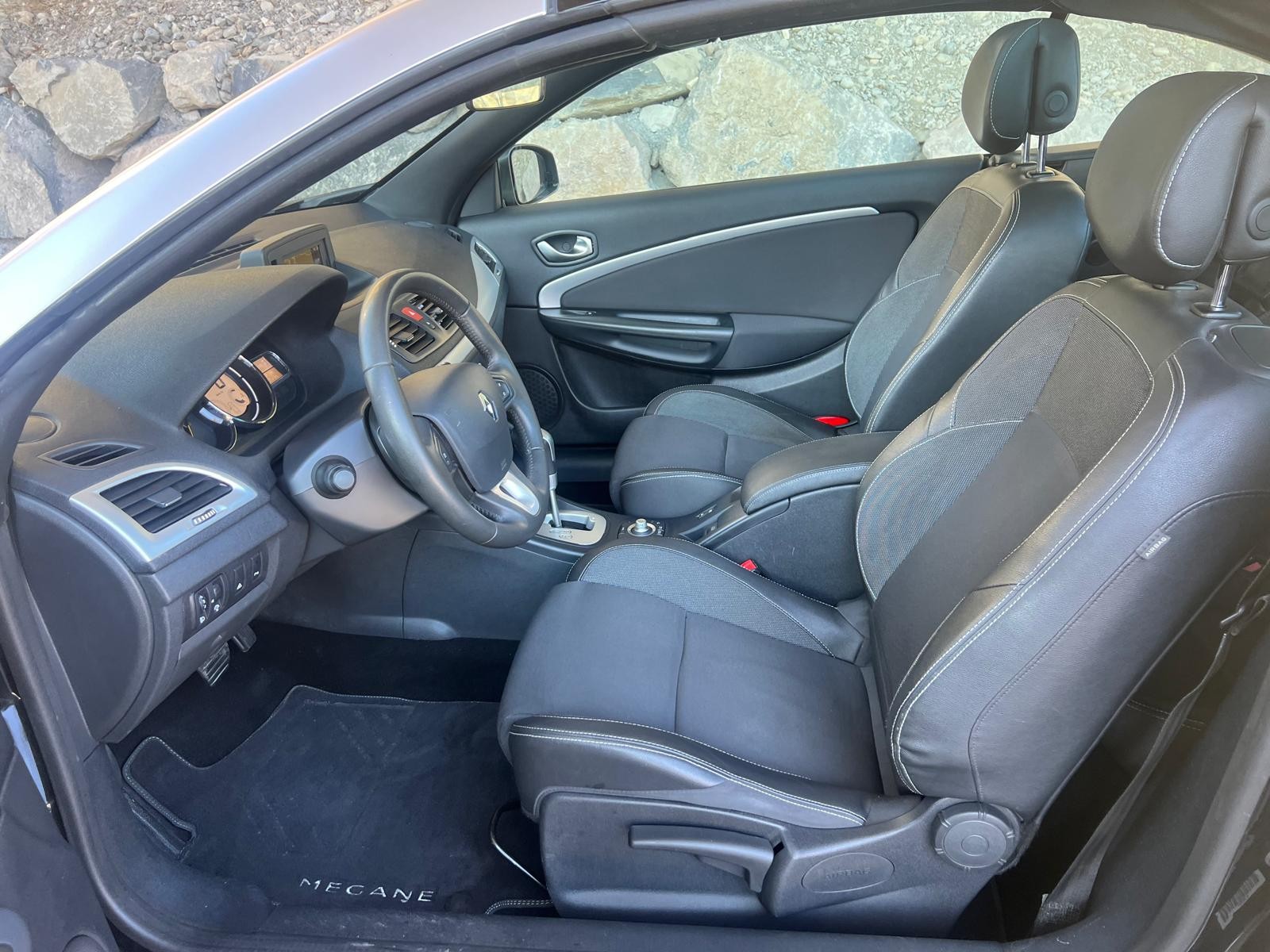 RENAULT Mégane CC 2.0 16V Dynamique CVT - 6