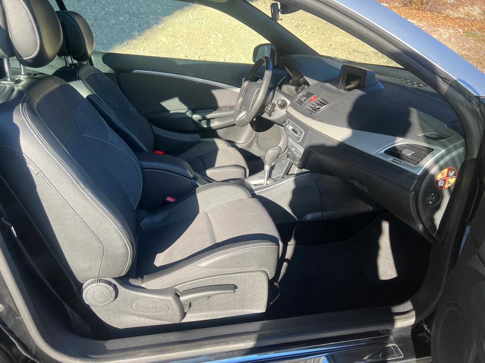 RENAULT Mégane CC 2.0 16V Dynamique CVT - 11