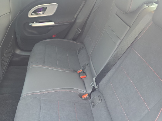 MERCEDES-BENZ CLA 220 8G-DCT 4Matic - 9