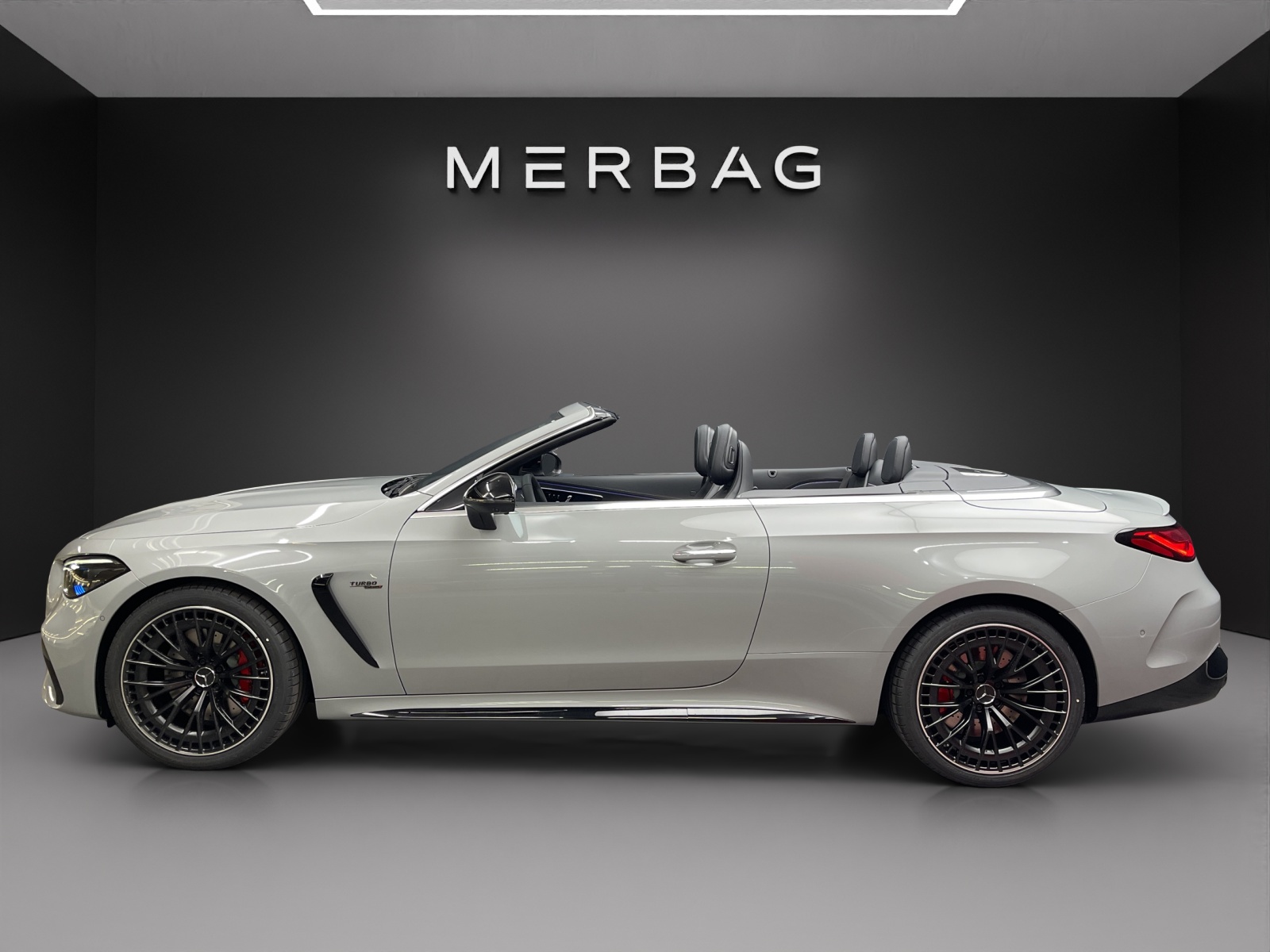 MERCEDES-BENZ AMG CLE 53 4MATIC+ Cabriolet - 3