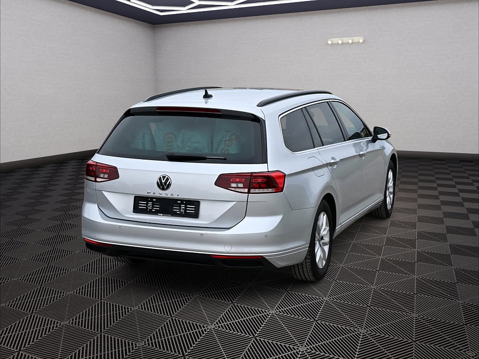 VW Passat Variant 2.0 TDI Business DSG - 3