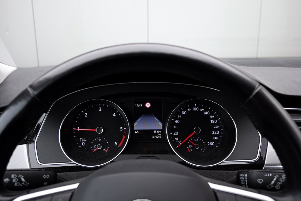 VW Passat Variant 2.0 TDI Business DSG - 10