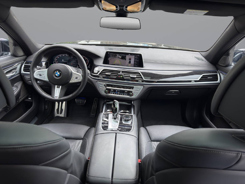 BMW 740d xDrive SAG - 11
