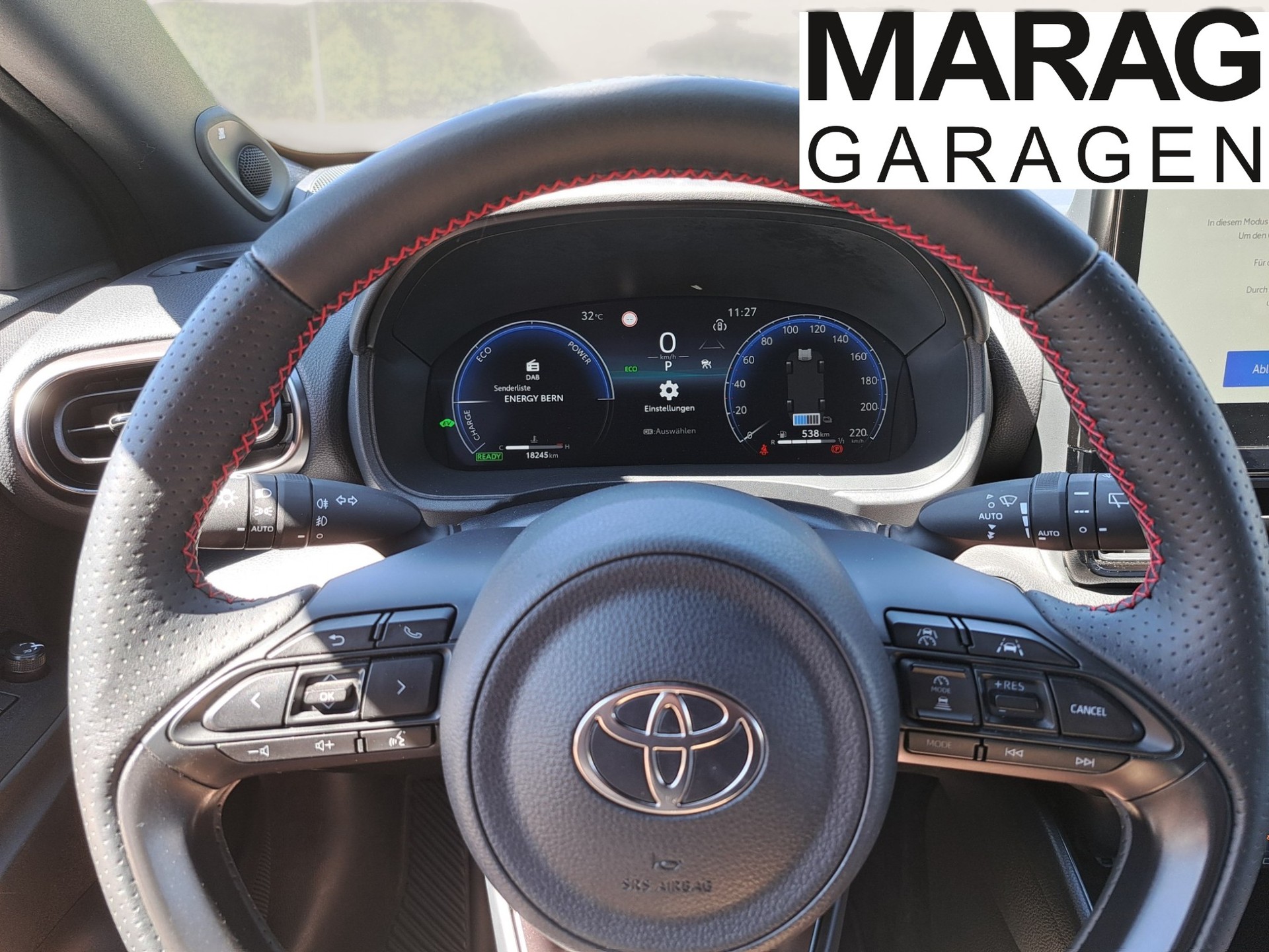 TOYOTA Yaris Cross 1.5 GR Sport e-CVT - 11