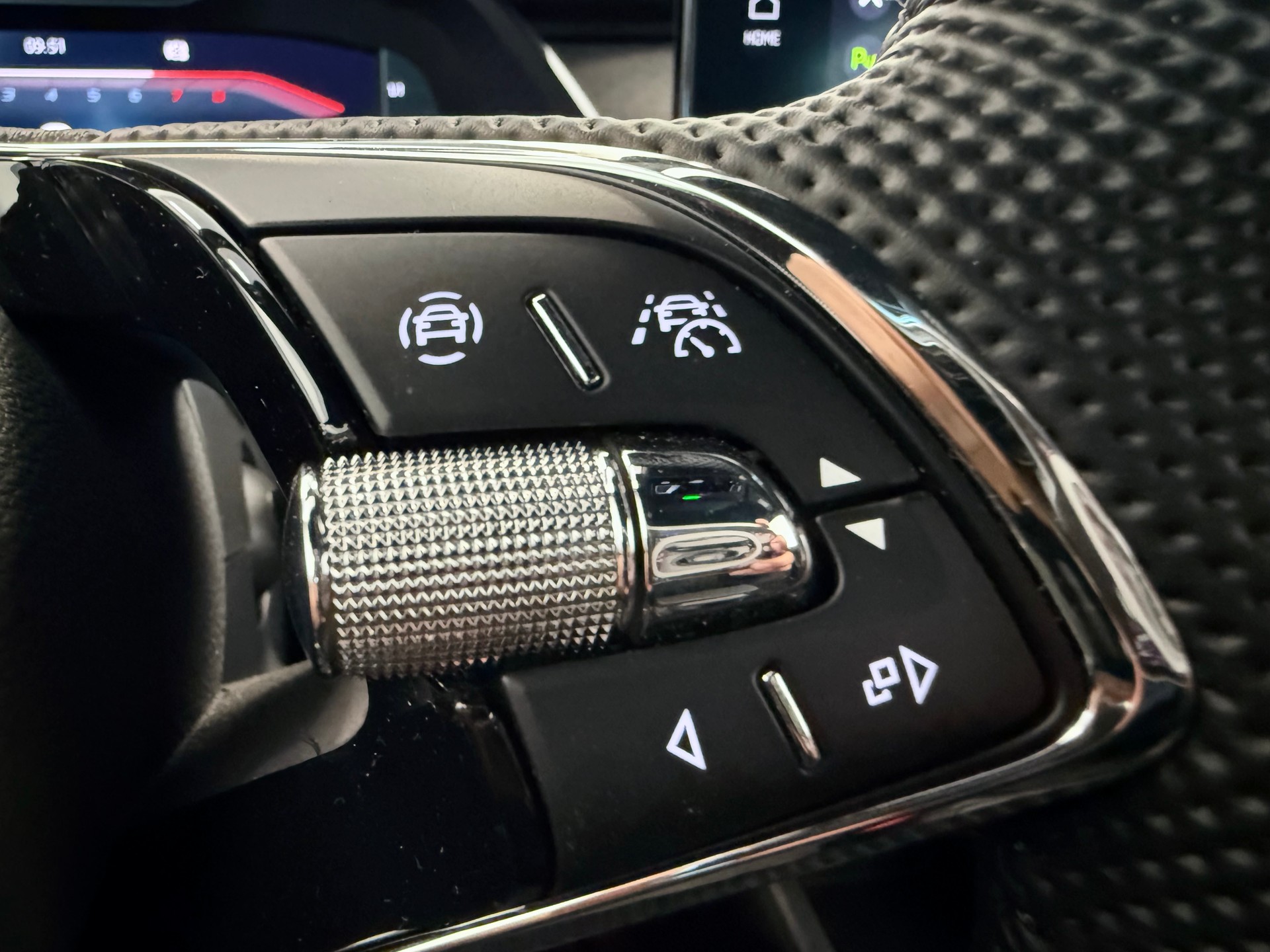 SKODA Octavia Combi 2.0 TSI SportLine DSG 4x4 - 25