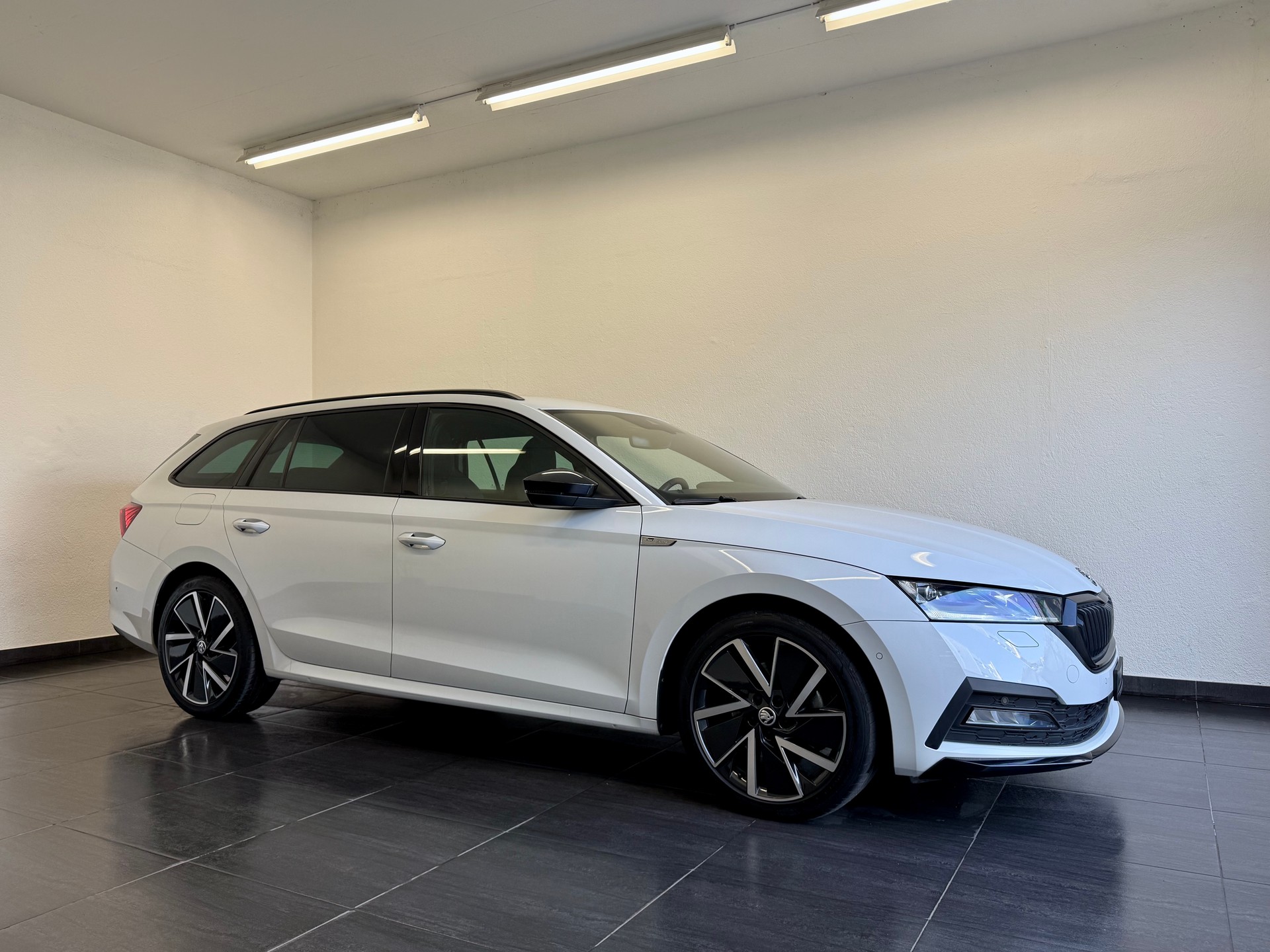 SKODA Octavia Combi 2.0 TSI SportLine DSG 4x4