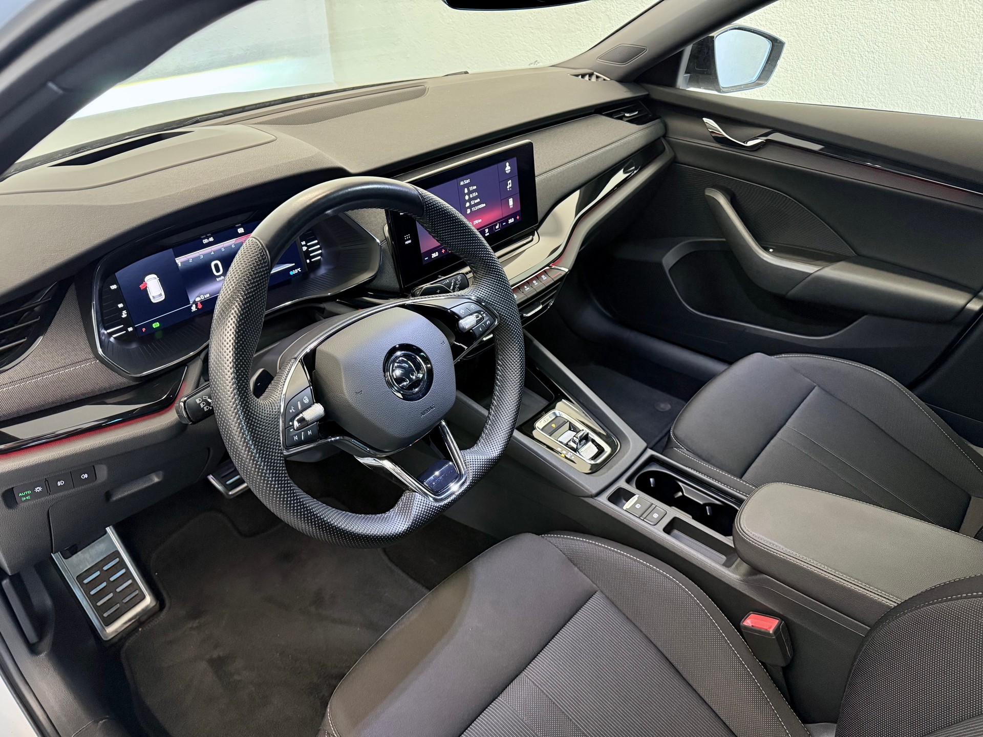 SKODA Octavia Combi 2.0 TSI SportLine DSG 4x4 - 21