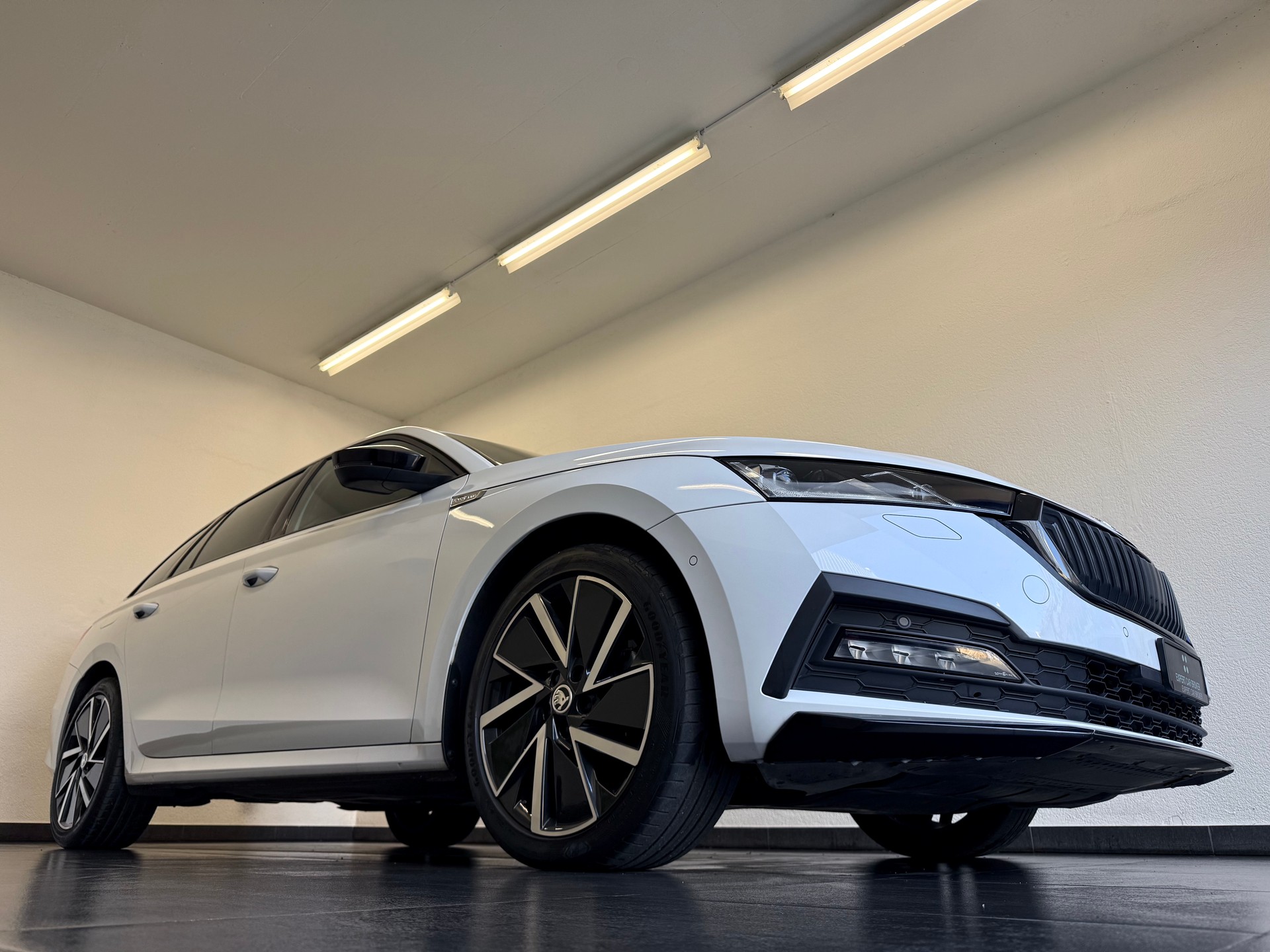 SKODA Octavia Combi 2.0 TSI SportLine DSG 4x4 - 2