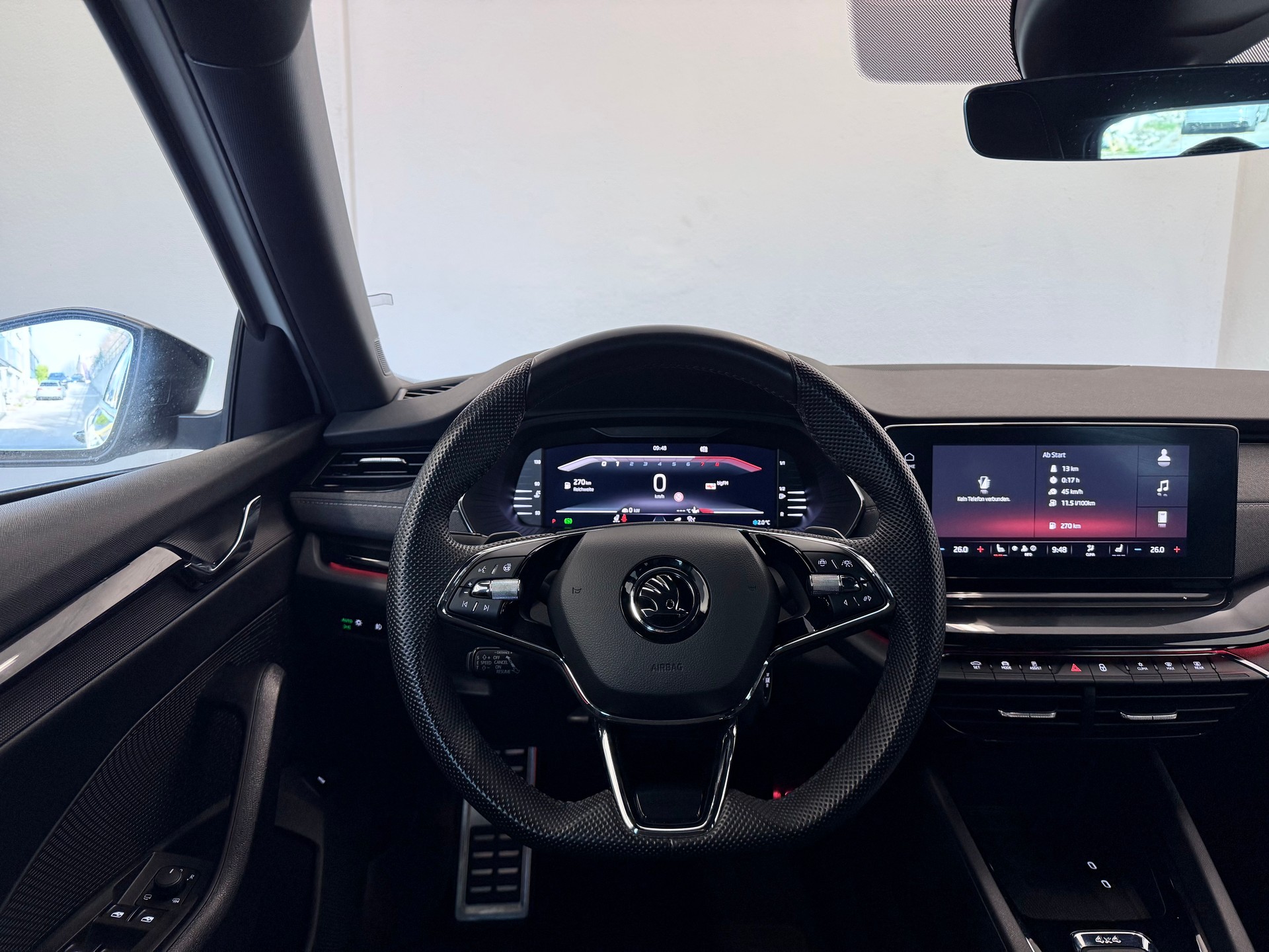 SKODA Octavia Combi 2.0 TSI SportLine DSG 4x4 - 17