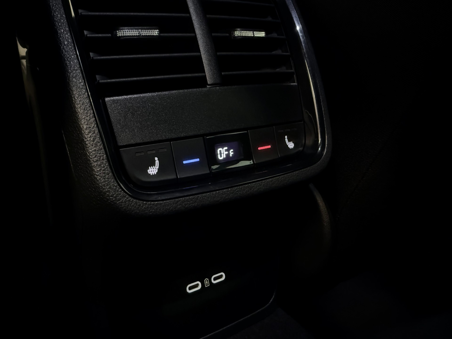 SKODA Octavia Combi 2.0 TSI SportLine DSG 4x4 - 29