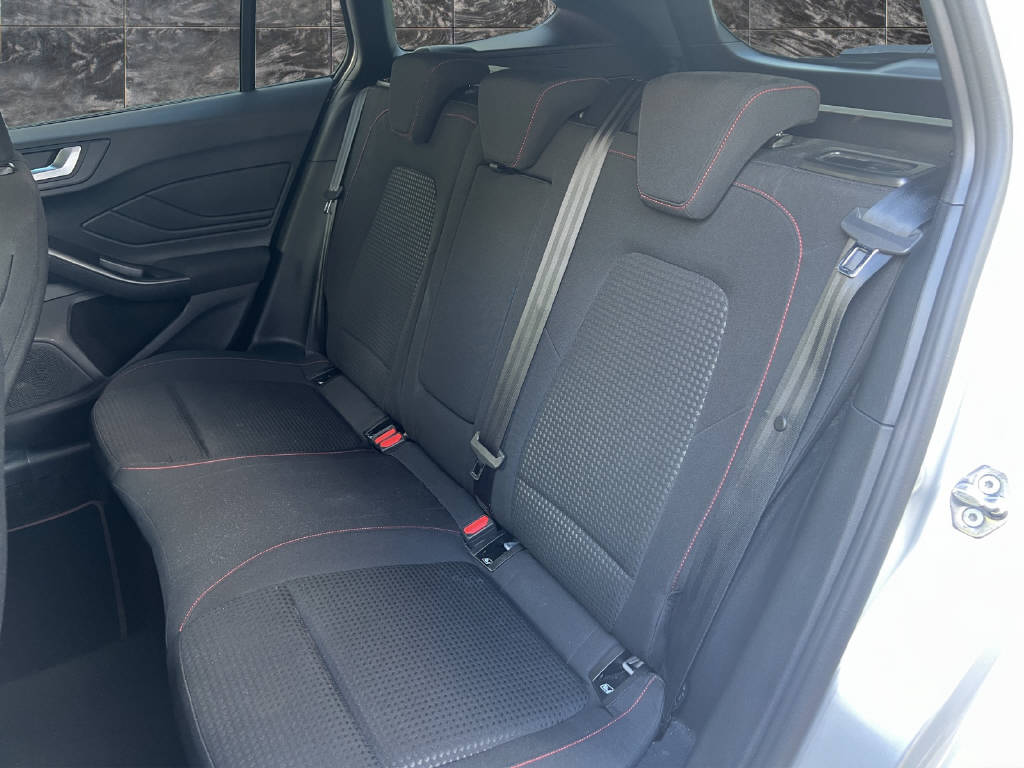 FORD Focus Station Wagon 1.0i EcoB Mild-Hybrid 155 ST-Line X - 9