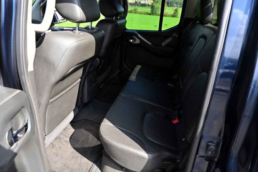 NISSAN Navara Double Cab LE 2.5 dCi 4WD - 8