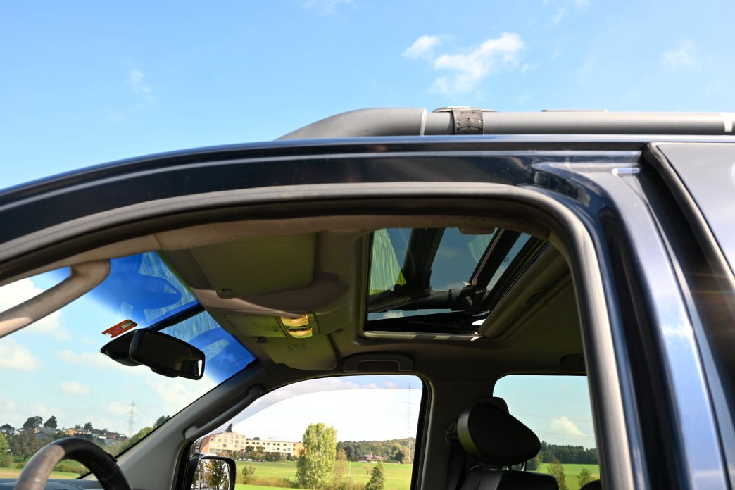 NISSAN Navara Double Cab LE 2.5 dCi 4WD - 10