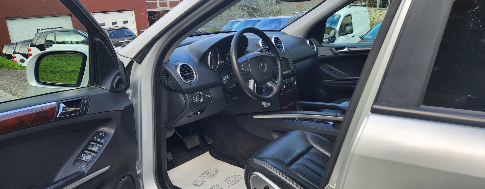 MERCEDES-BENZ ML 500 4Matic 7G-Tronic - 13