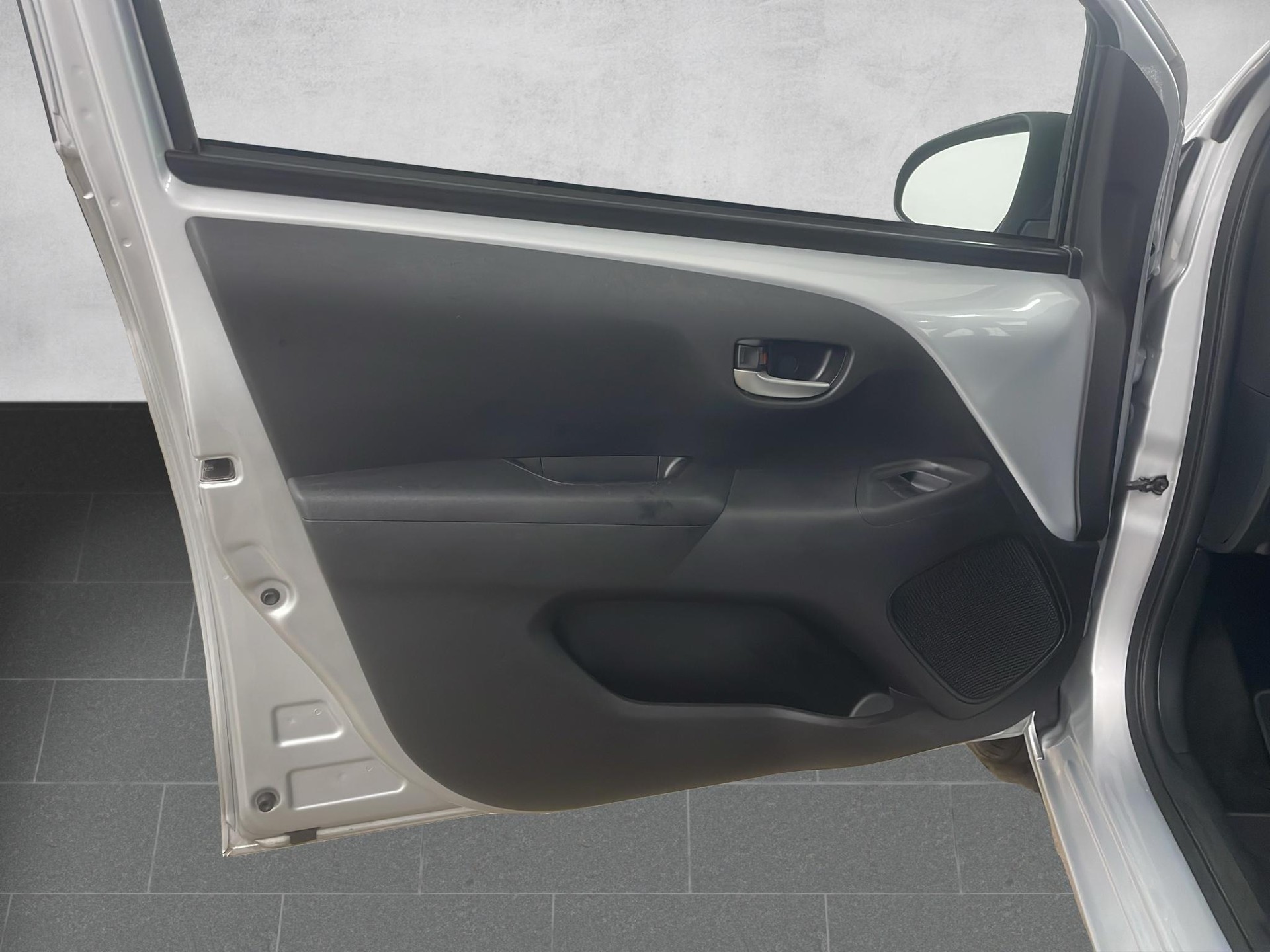 TOYOTA Aygo 1.0 VVT-i Trend - 9