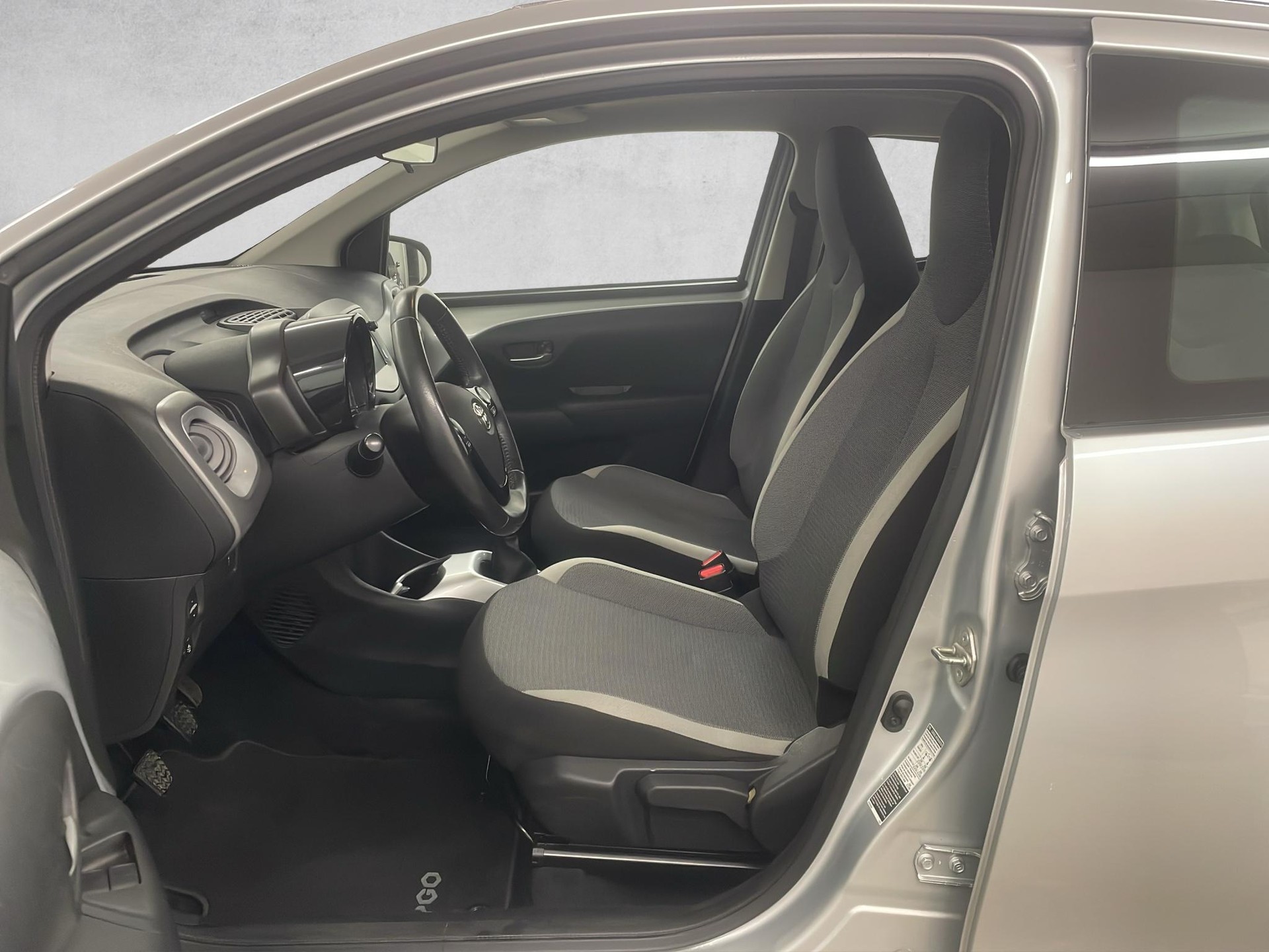 TOYOTA Aygo 1.0 VVT-i Trend - 14