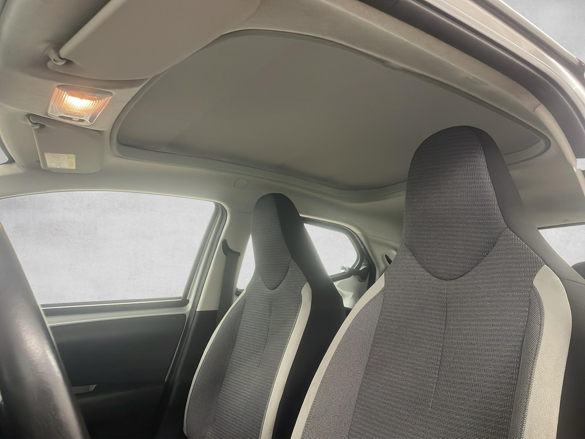 TOYOTA Aygo 1.0 VVT-i Trend - 13